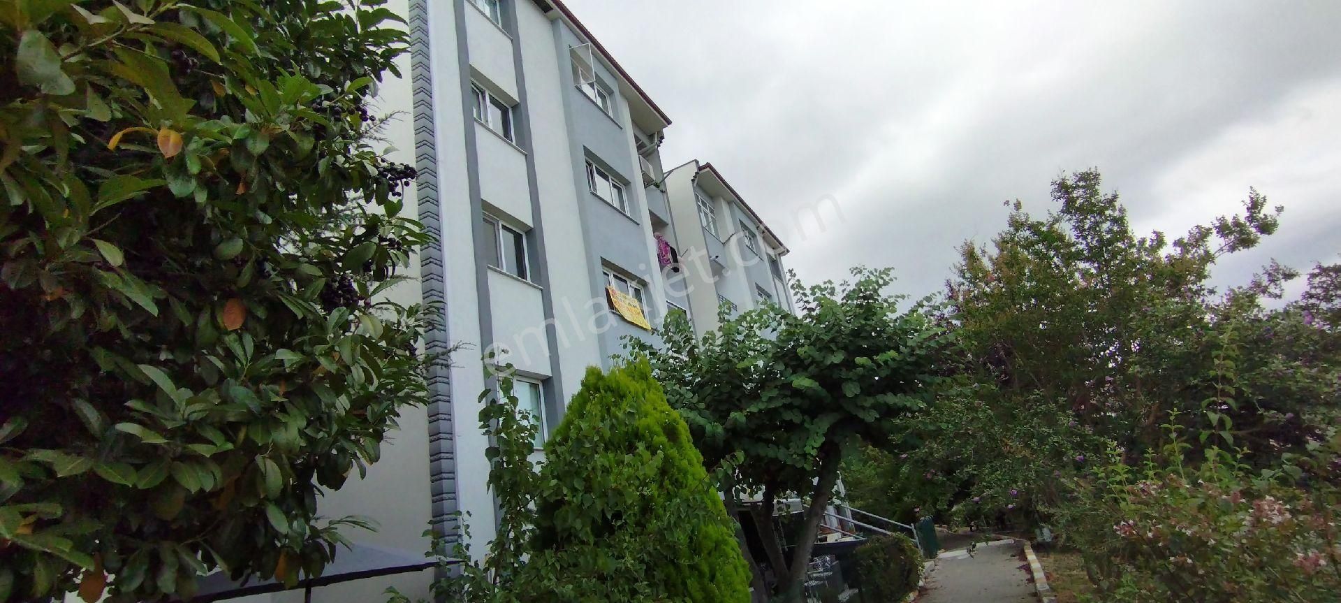 Sakarya Zümrüt Emlak'tan Korucuk Mahallesi Cadde Üstü 3+1, 105 M2 Kiralık Daire - Görsel 3