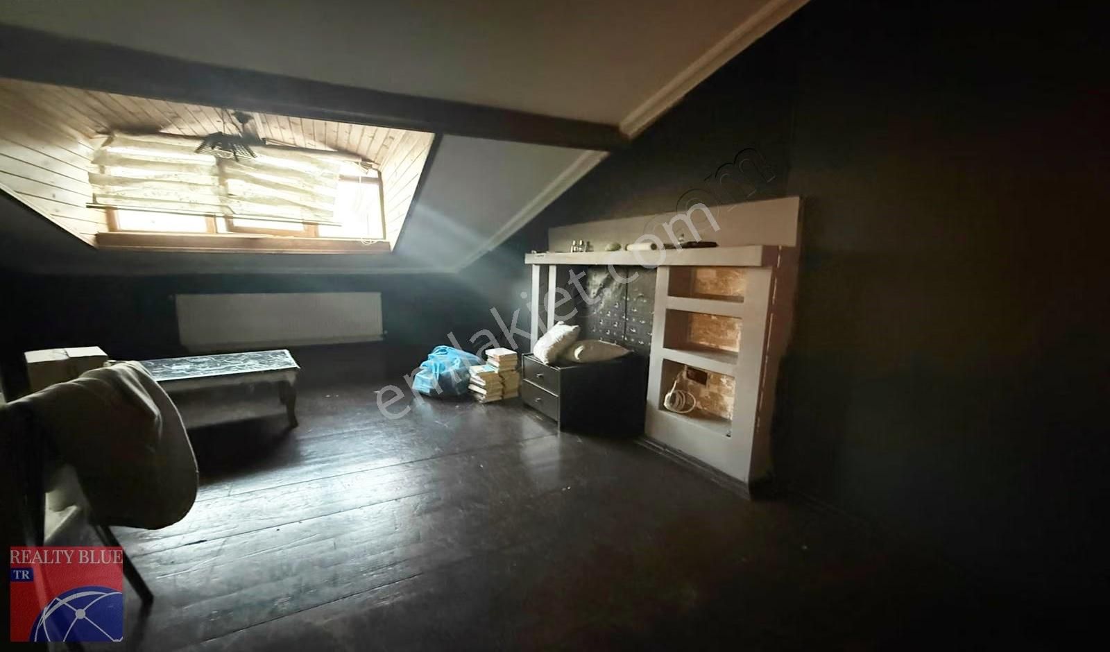 Sarıgazi Meclis Mah. Metronun Dibinde Avm Okul Otobana Yakın 2+1 - Görsel 14