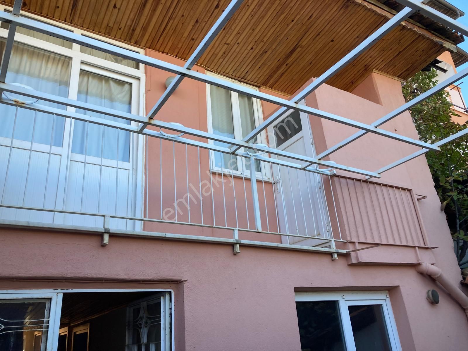 Çarşı Yakını Müstakil Bahçeli Masrafsız Dubleks Ev 2+1 110 M2 - Görsel 14