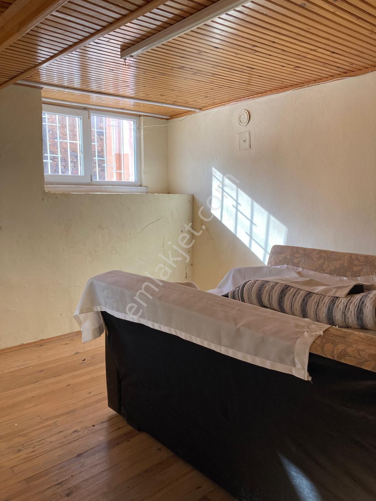 Çarşı Yakını Müstakil Bahçeli Masrafsız Dubleks Ev 2+1 110 M2 - Görsel 3
