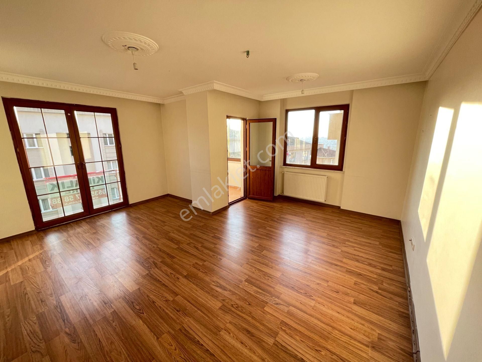 Ataşehir İnönü'de Yeditepe Ünv. Yakın Balkonlu Temiz 3+1 Kiralık - Görsel 2