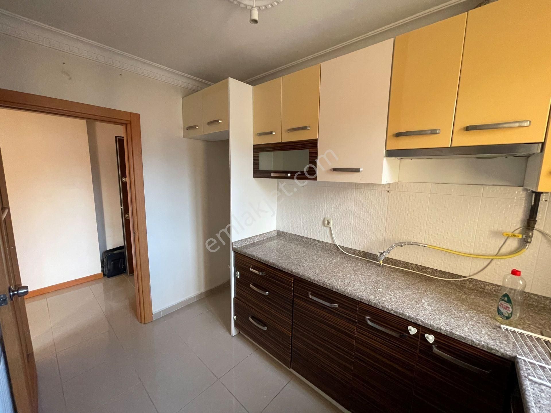 Ataşehir İnönü'de Yeditepe Ünv. Yakın Balkonlu Temiz 3+1 Kiralık - Görsel 12