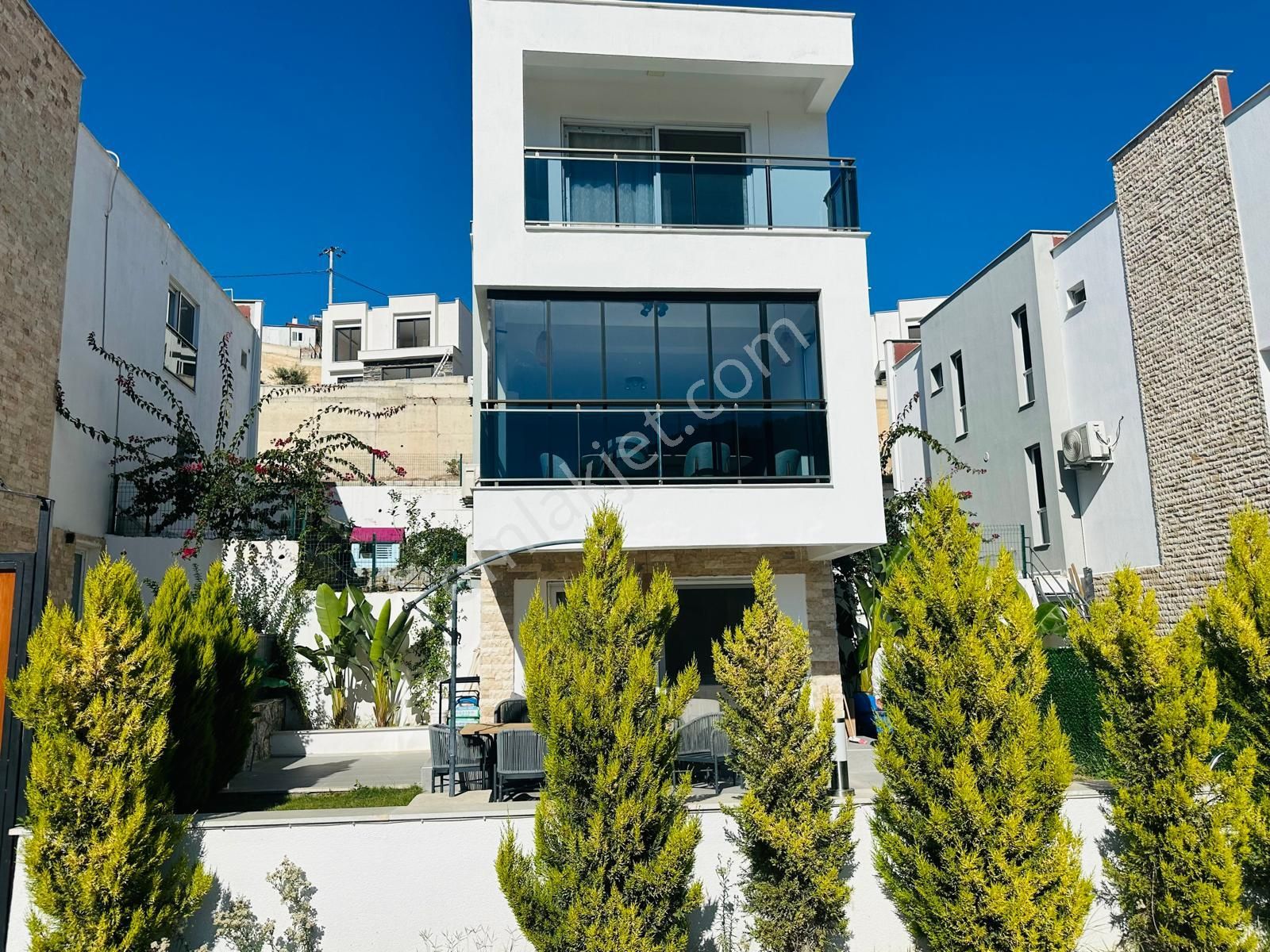 Bodrum'a Sadece 30 Dk Uzaklıkta Güllük Satılık Tripleks Villa - Görsel 27