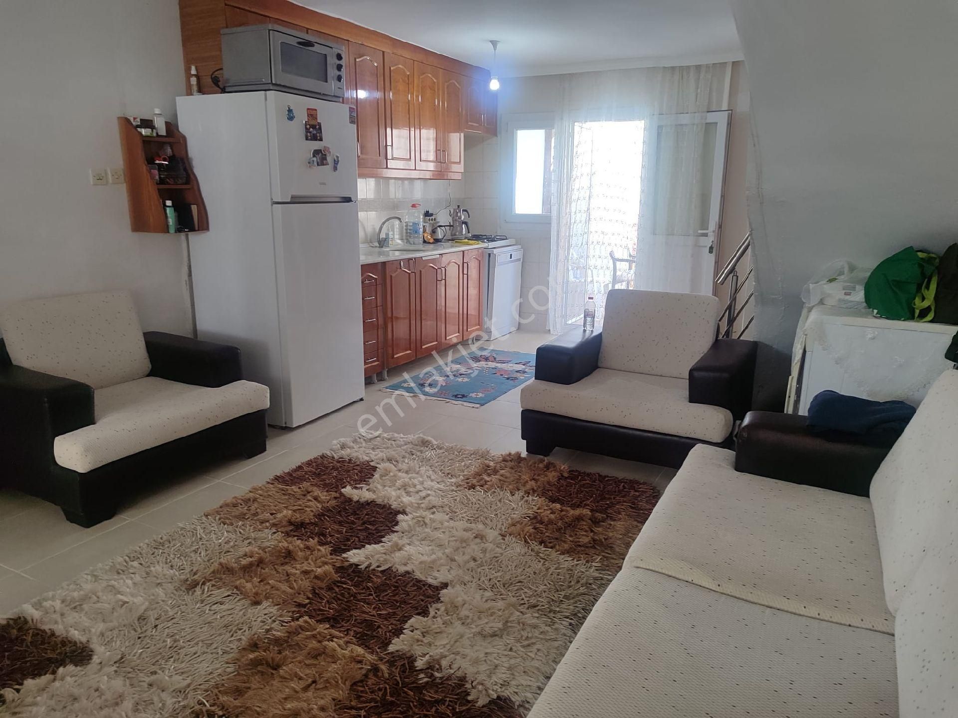 Kuşadsı Soğucakda Satılık 2+1 Villa
