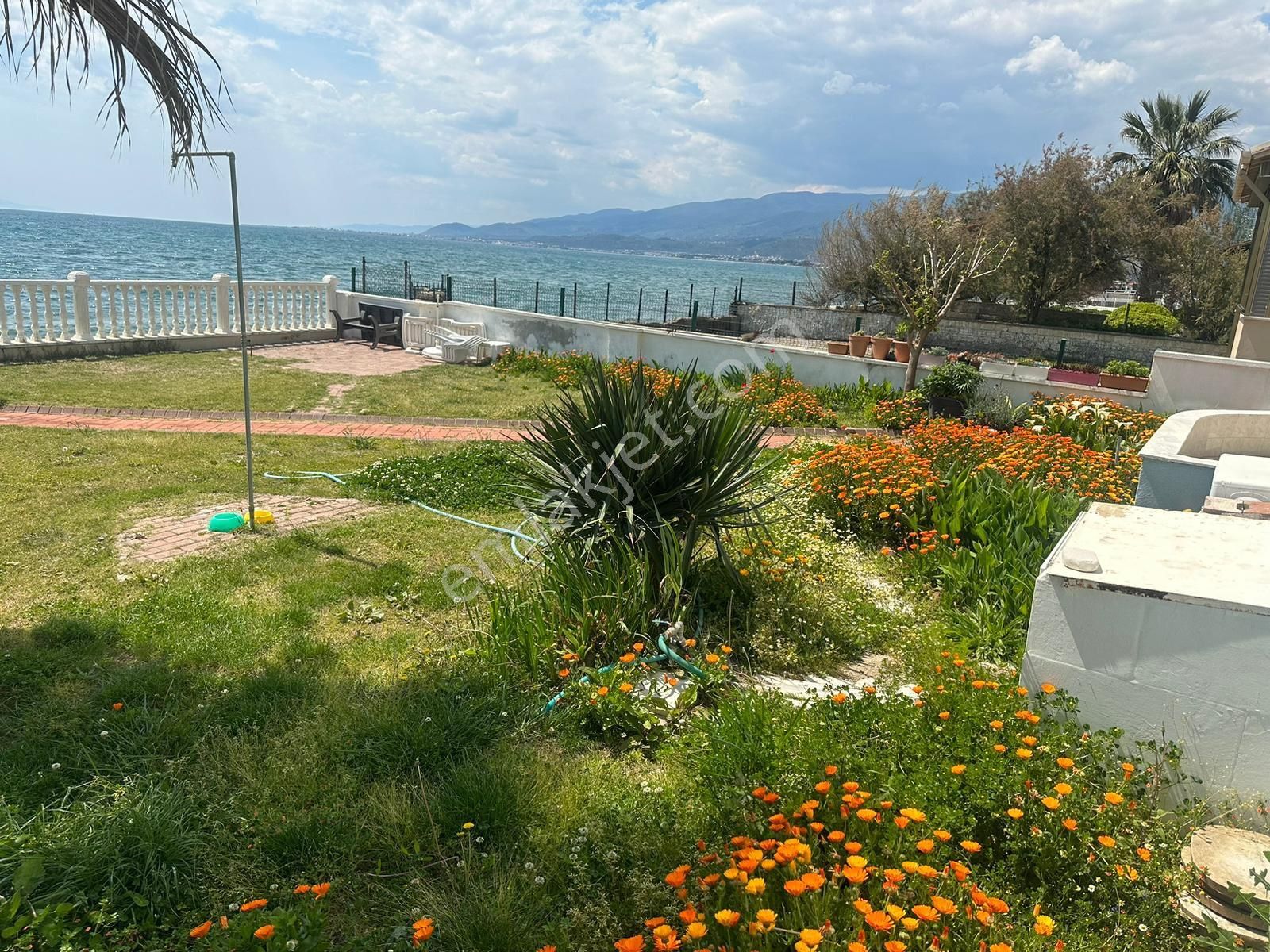 Tek Yetkili Egeyıldız'dan Akçay İkizçay Denize Sıfır Satılık Yazlık Villa - Görsel 25