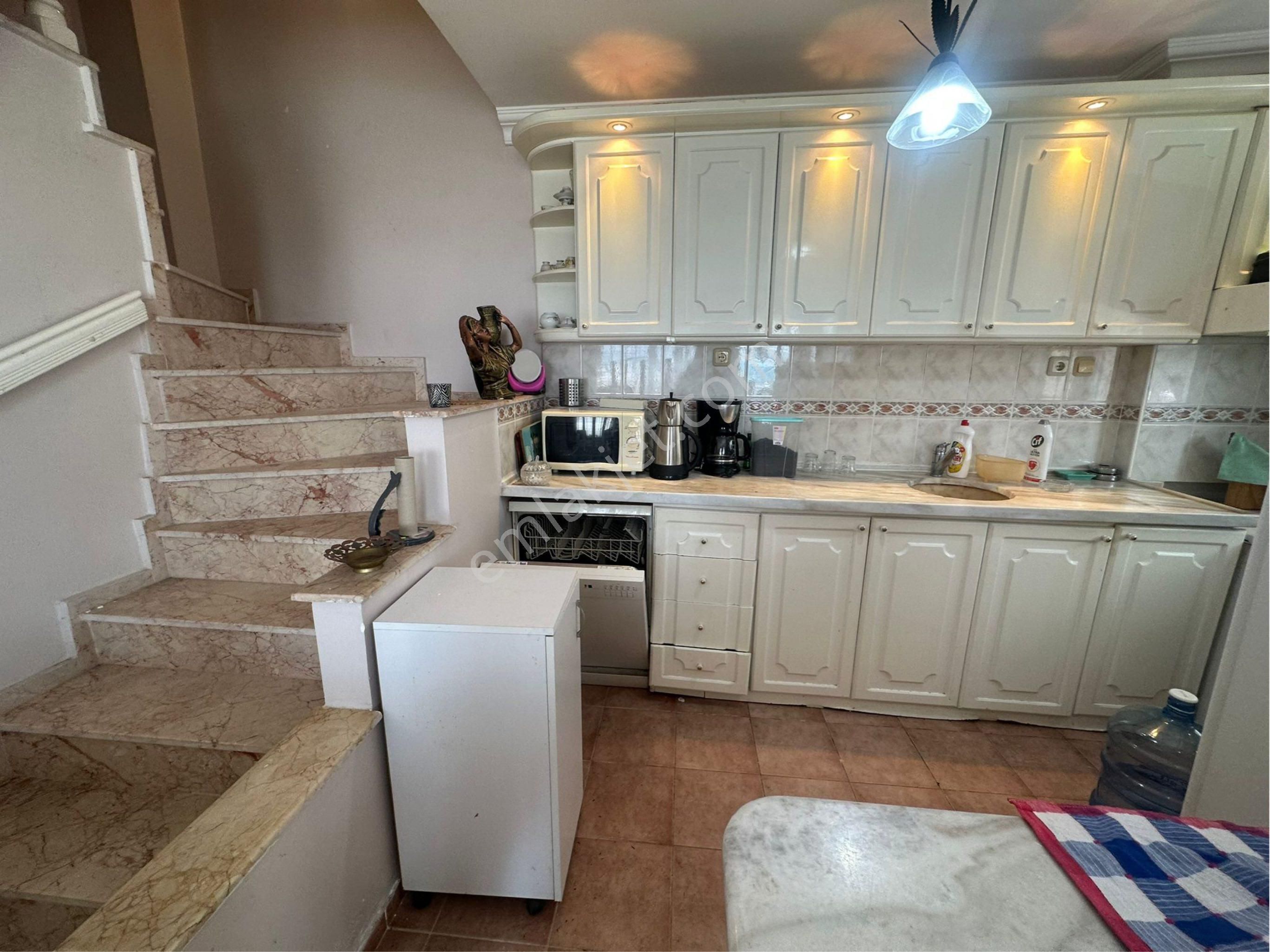 Tek Yetkili Egeyıldız'dan Akçay İkizçay Denize Sıfır Satılık Yazlık Villa - Görsel 8