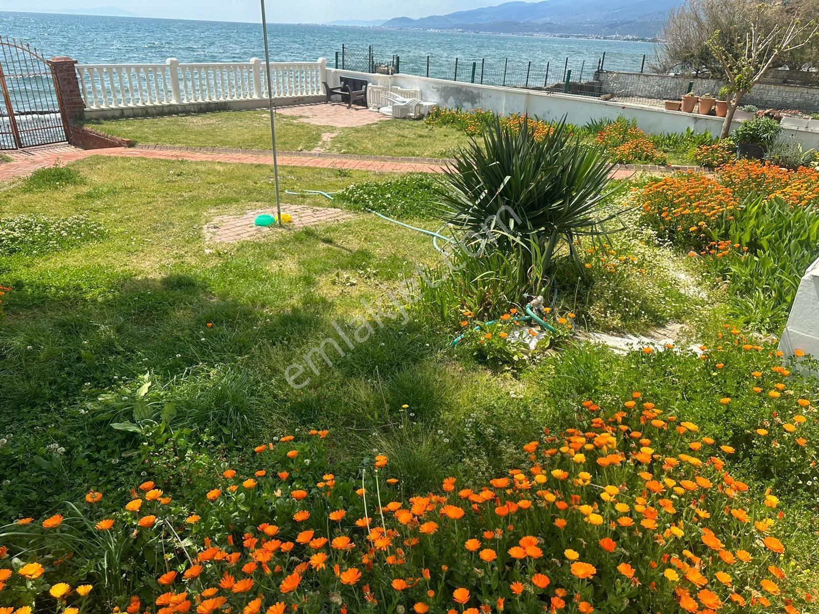 Tek Yetkili Egeyıldız'dan Akçay İkizçay Denize Sıfır Satılık Yazlık Villa - Görsel 24
