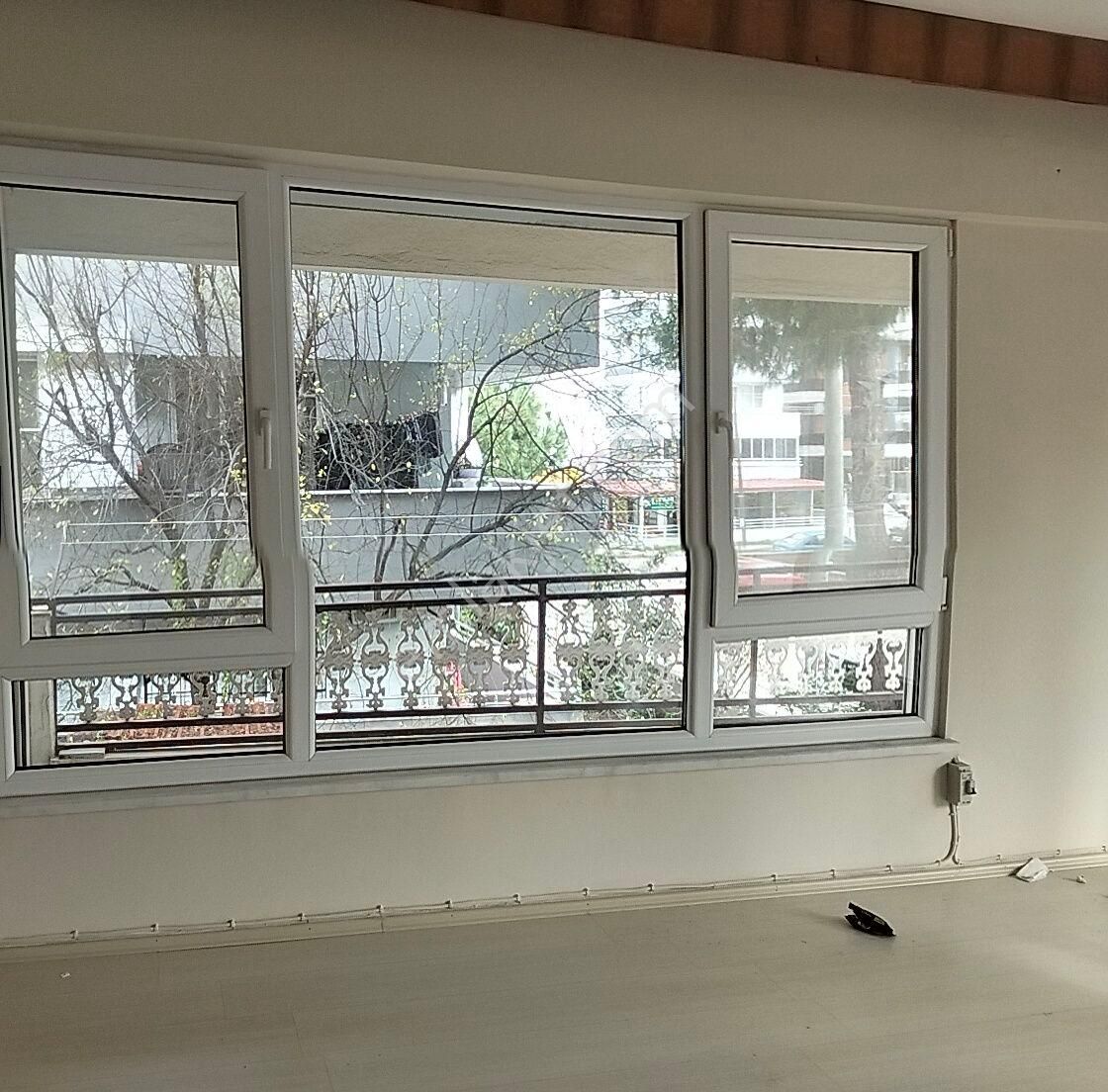 Sarıkızda Giriş Üstü Ön Cephe 2+1 Devamlı Kiralık Daire - Görsel 13