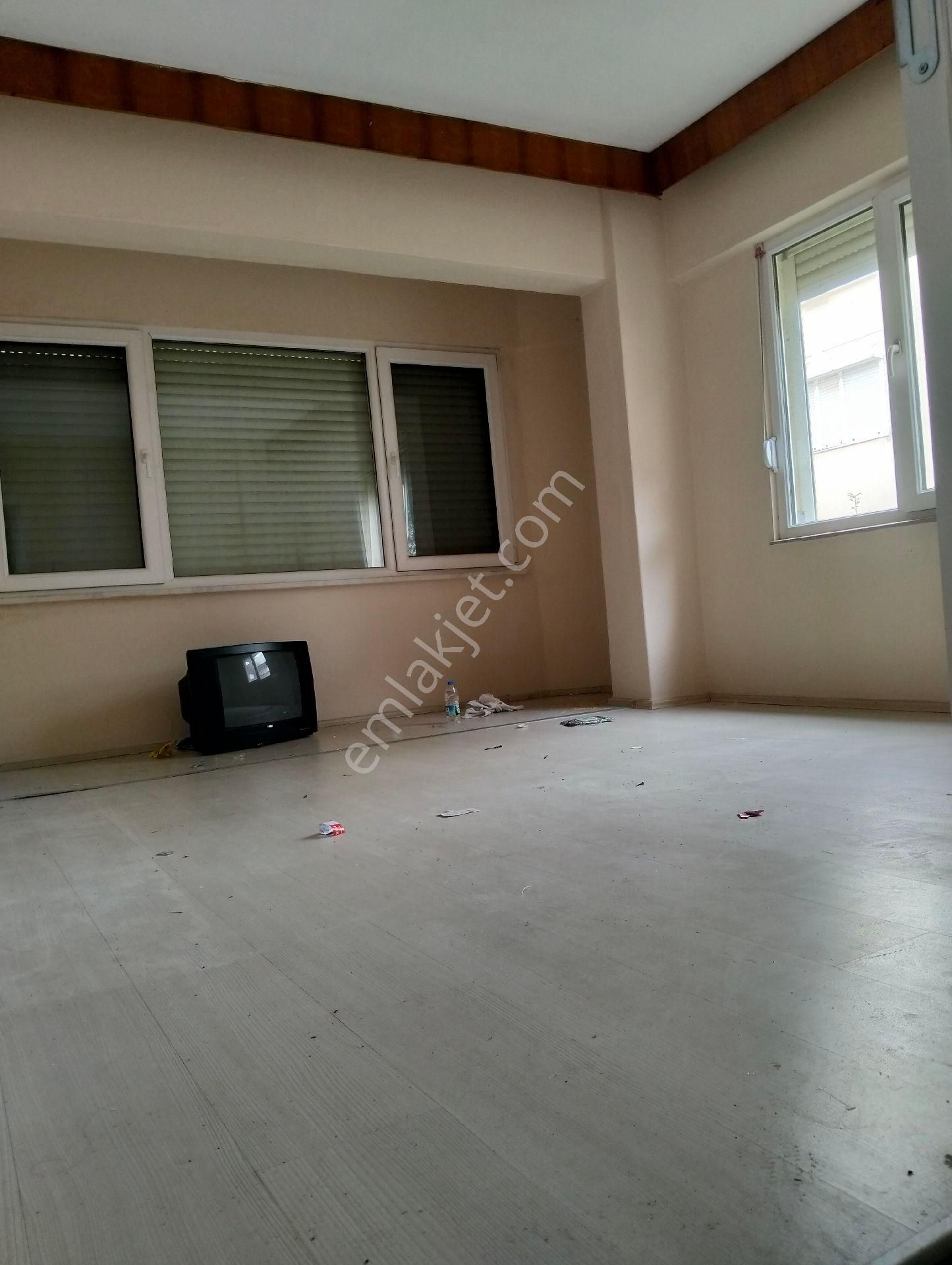 Sarıkızda Giriş Üstü Ön Cephe 2+1 Devamlı Kiralık Daire - Görsel 20