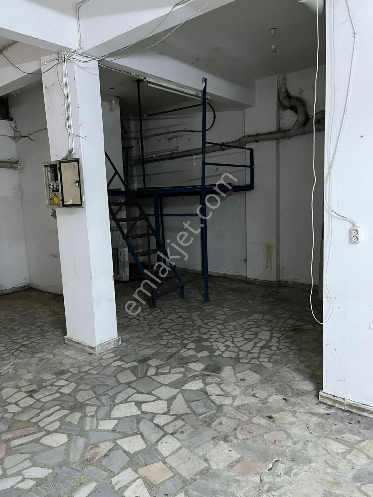 Esenler Fatih Mahallesi Kiralık Dükkan - Görsel 11