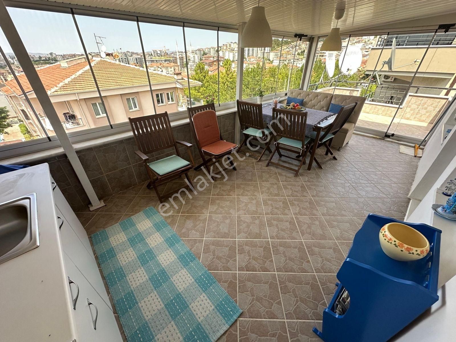 Beşevler'de Havuzlu, Site İçi | Özel Bahçeli - 5+2 Satılık Villa - Görsel 24