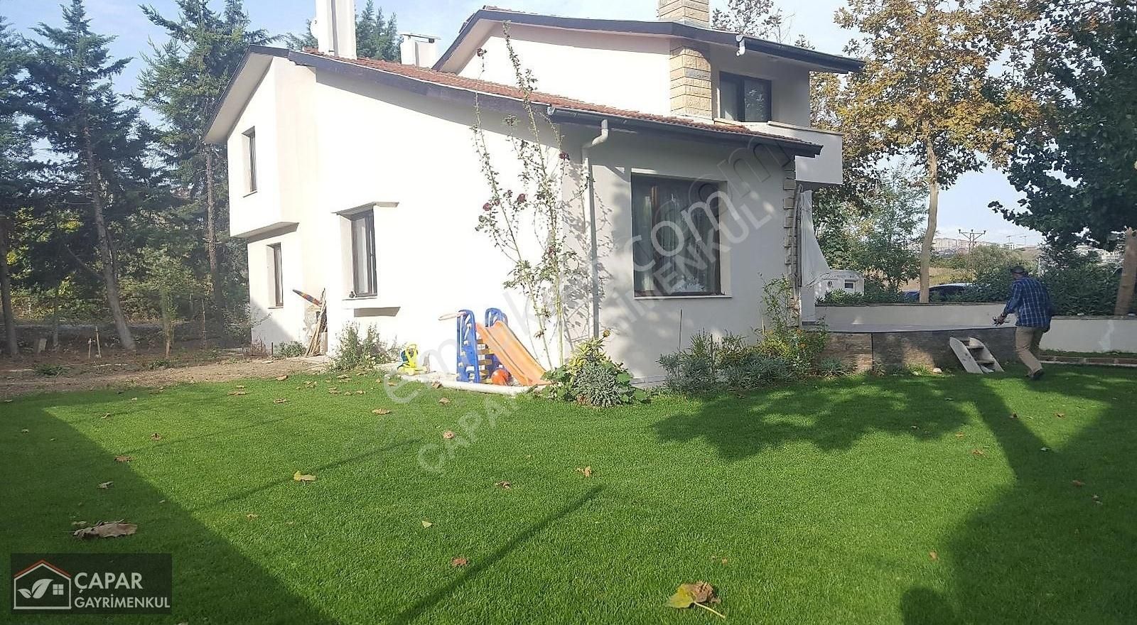 Beylikdüzü Dereağzında Denize Sıfır Site İçinde Satılık Villa