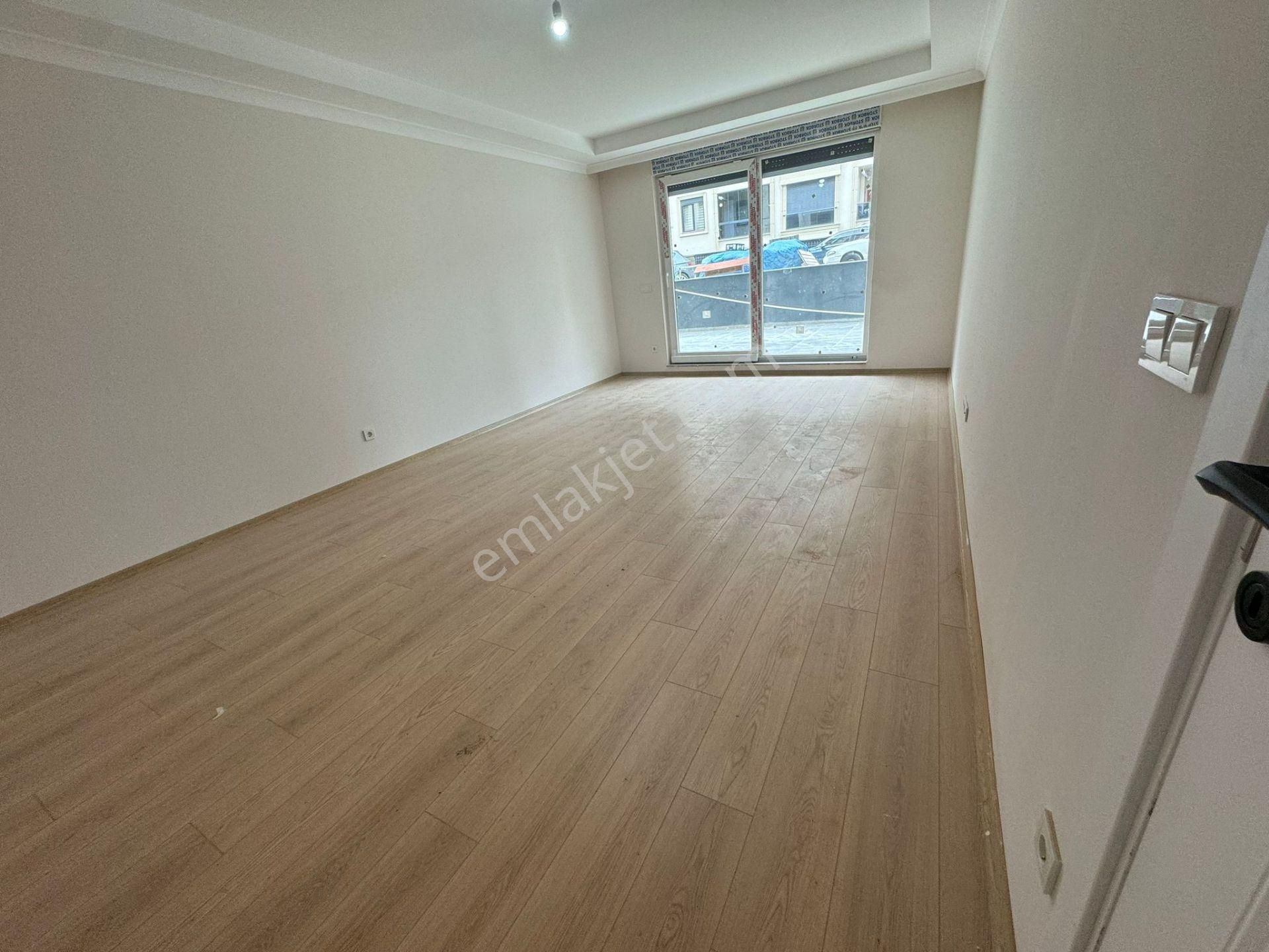 İstanbul House'dan Ömürkent Sitesinde 2+1 Bahçe Katı Daire - Görsel 3