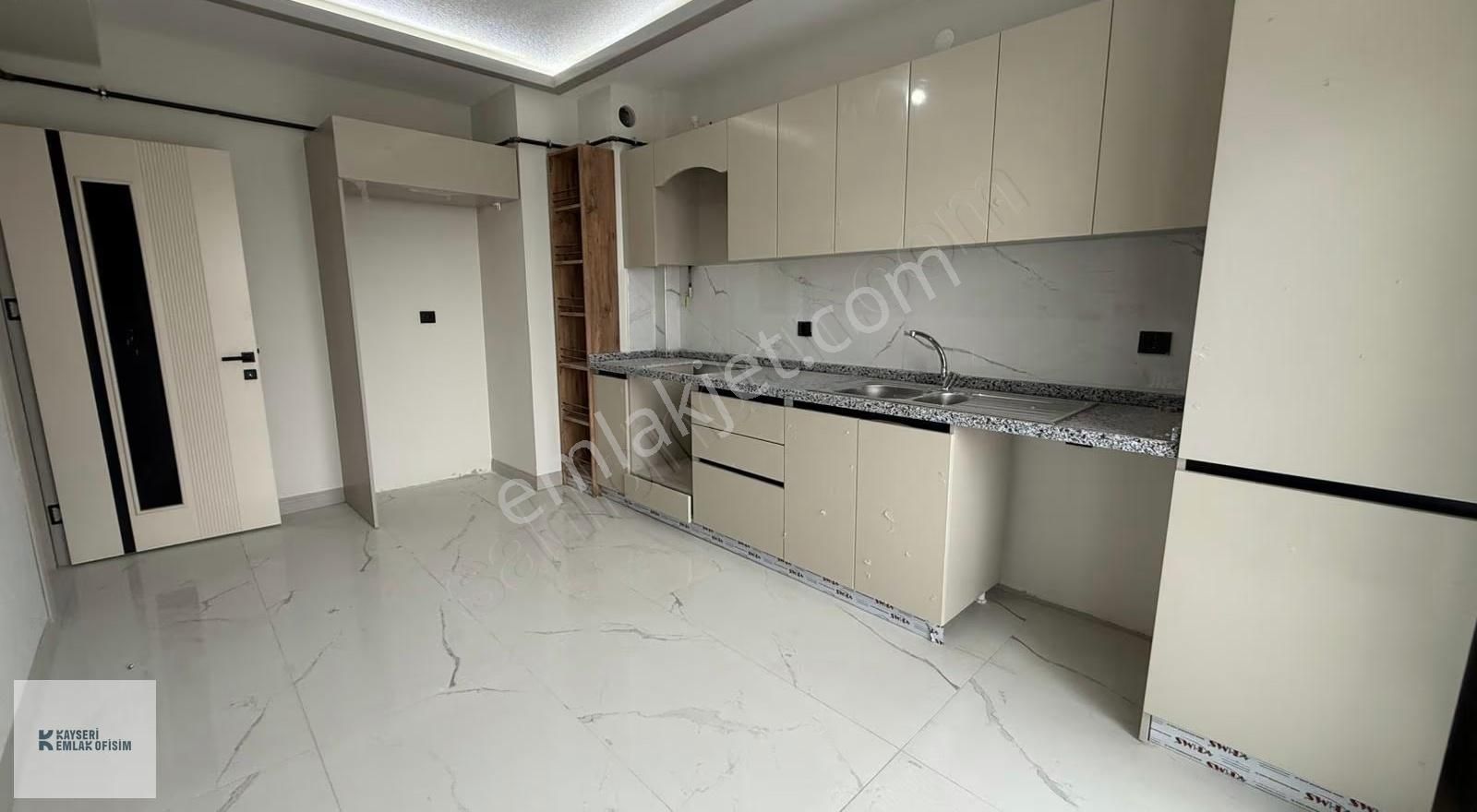 Emlak Ofisimden Bahçelievler Mah. 4+1 Sıfır Satılık Lüks Daire - Görsel 12