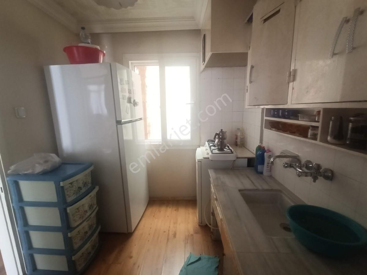 Karşıyaka Çarşıda 2 Balkonlu Acil Satılık 2+1 Daire - Görsel 31