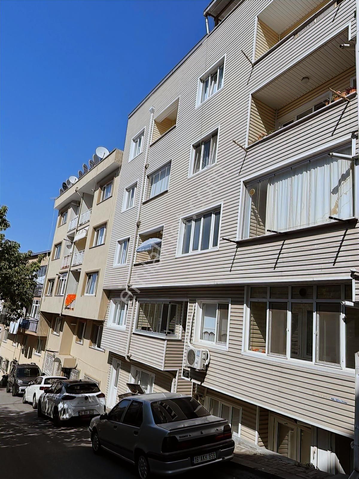 Teleferik Piremir'de Bakımlı 3+1 Geniş Daire - 145 M² - Görsel 12