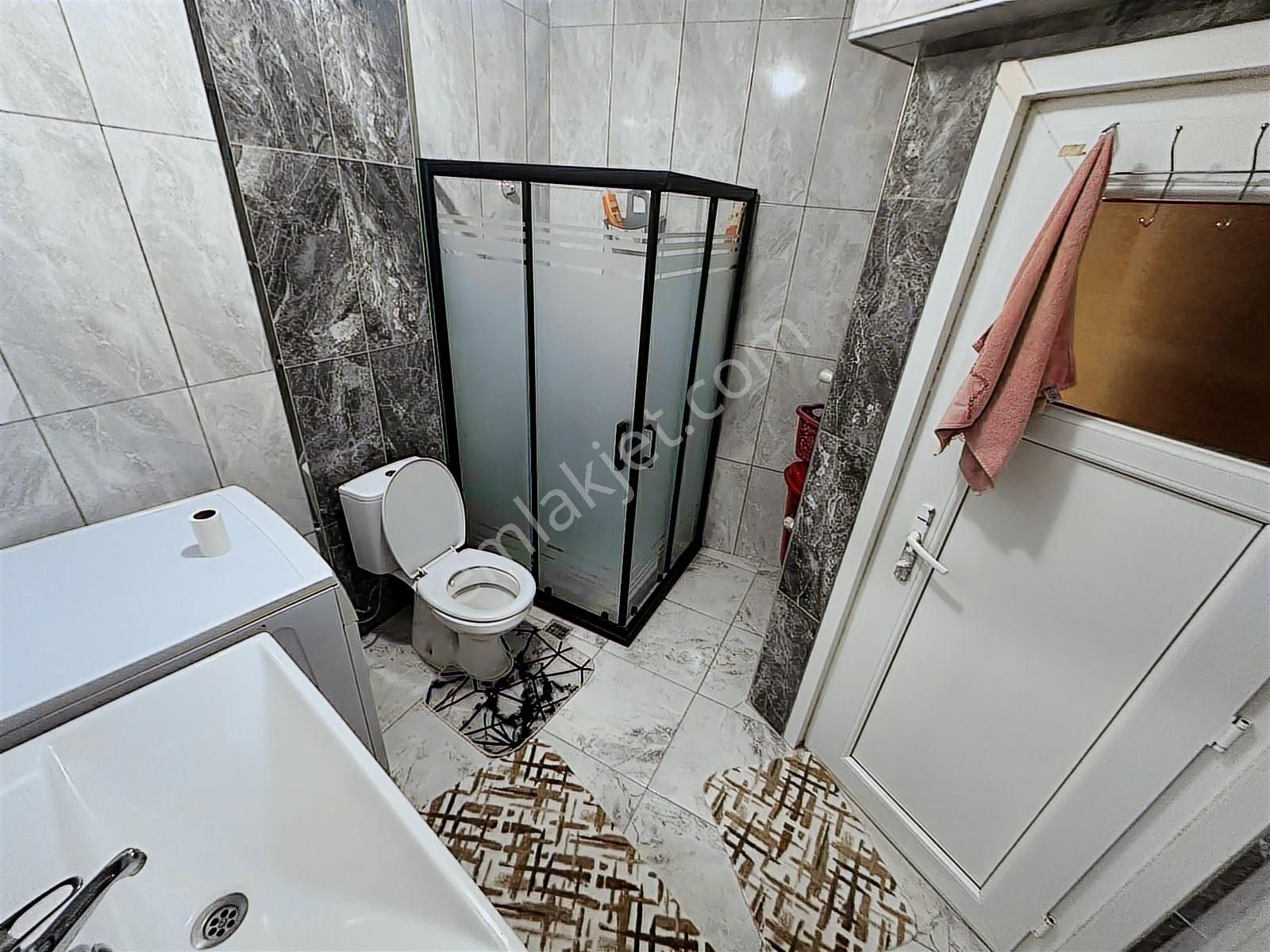 Teleferik Piremir'de Bakımlı 3+1 Geniş Daire - 145 M² - Görsel 13