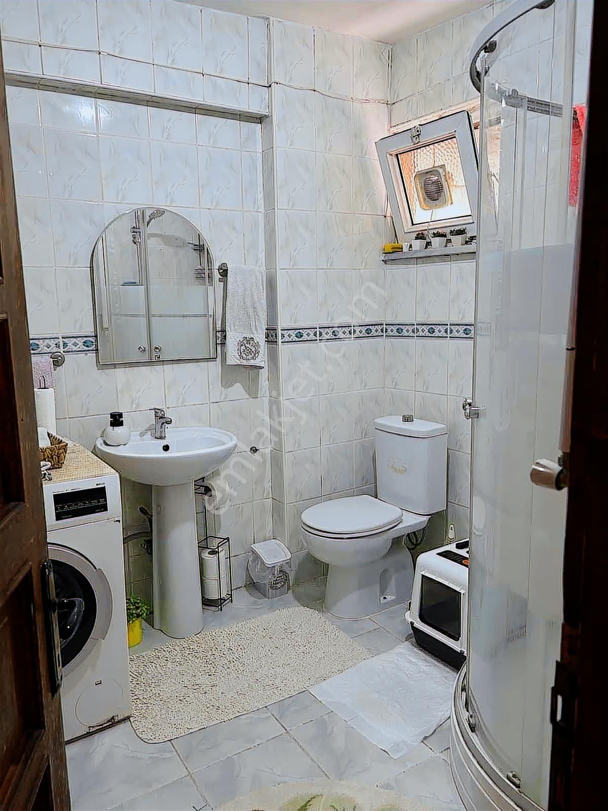 Metro Gayrimenkulden Okmeydanında 3+1 Arsa Tapulu Daire - Görsel 2