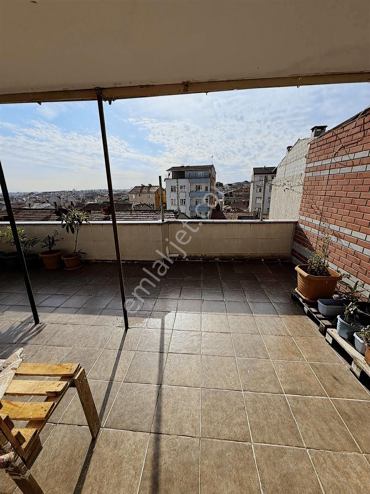 Metro Gayrimenkulden Okmeydanında Teraslı 160m2 Daire - Görsel 16