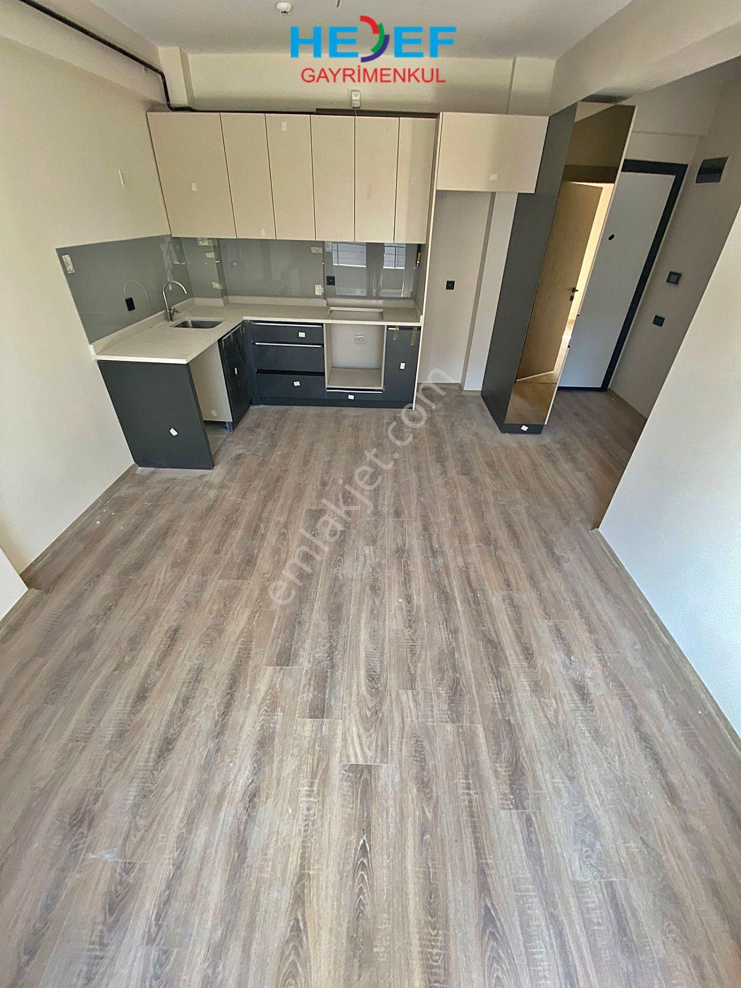 Hedef'ten 75.yıl Mah'de Site İçerisinde Havuzlu Sıfır 1+1 - Görsel 6