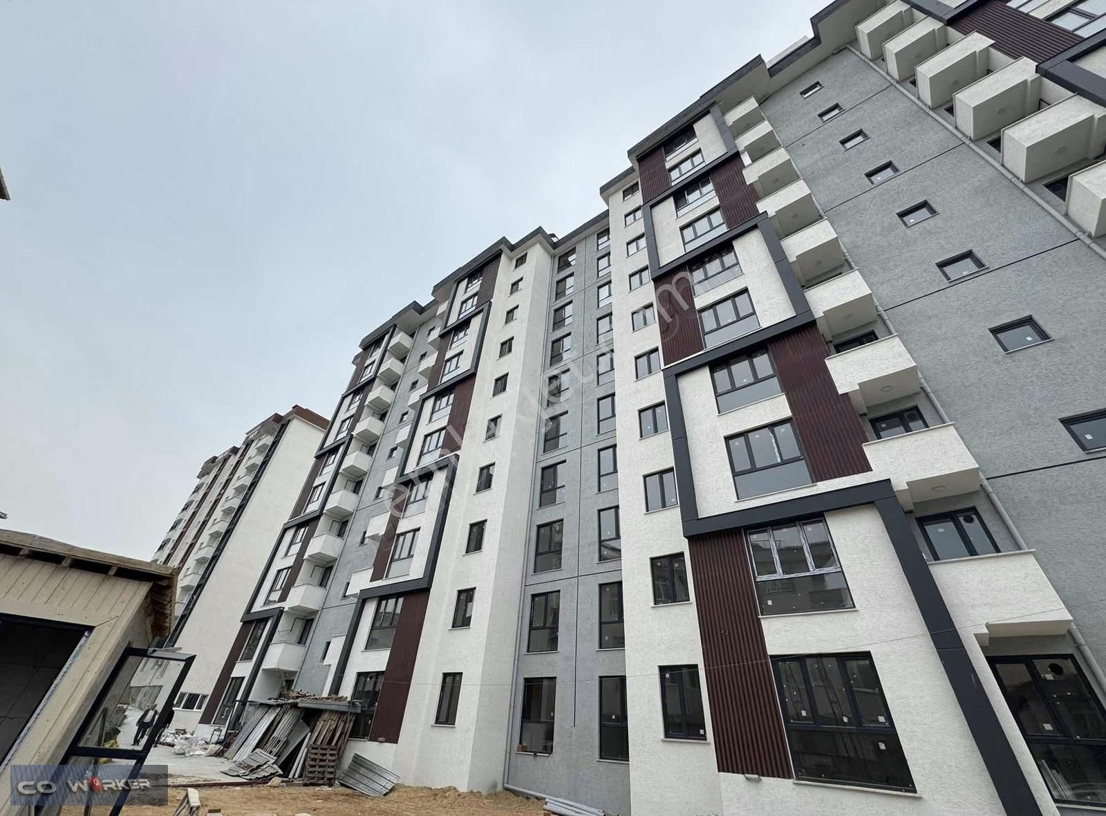 Pendik De Site İçinde Geniş Kullanımlı 2+1 Satılık Daire - Görsel 14