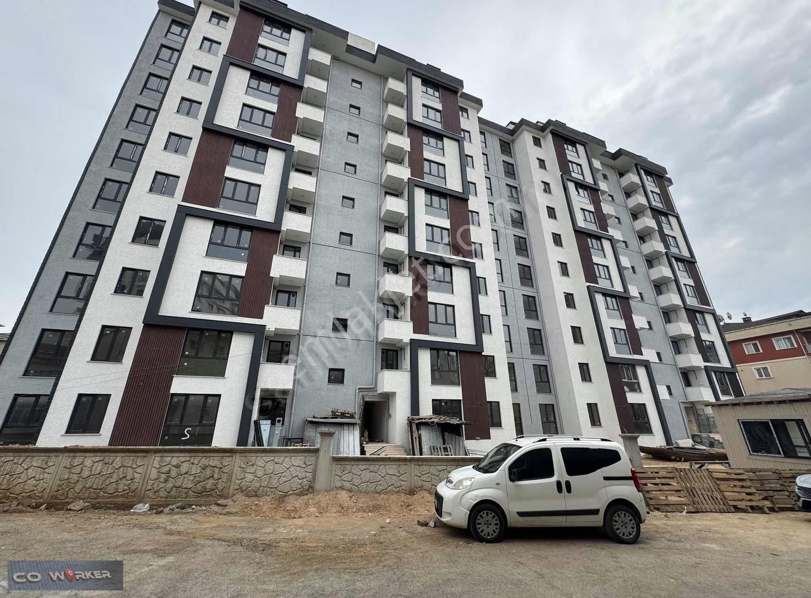 Pendik De Site İçinde Geniş Kullanımlı 2+1 Satılık Daire - Görsel 12