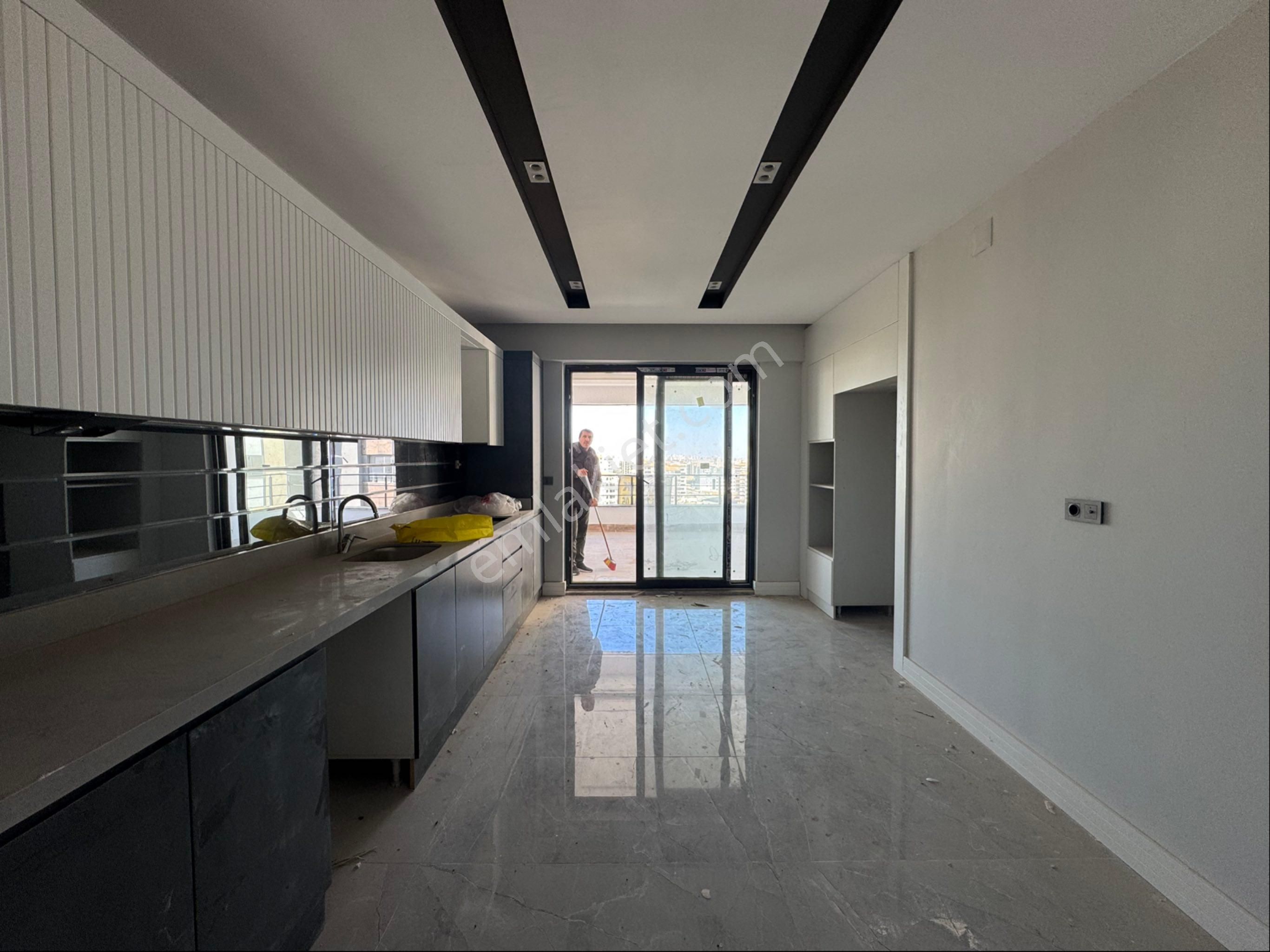 G.antep Beştepe Mah Onkoloji De Sıfır Arakat 3,5+1 Satılık Daire