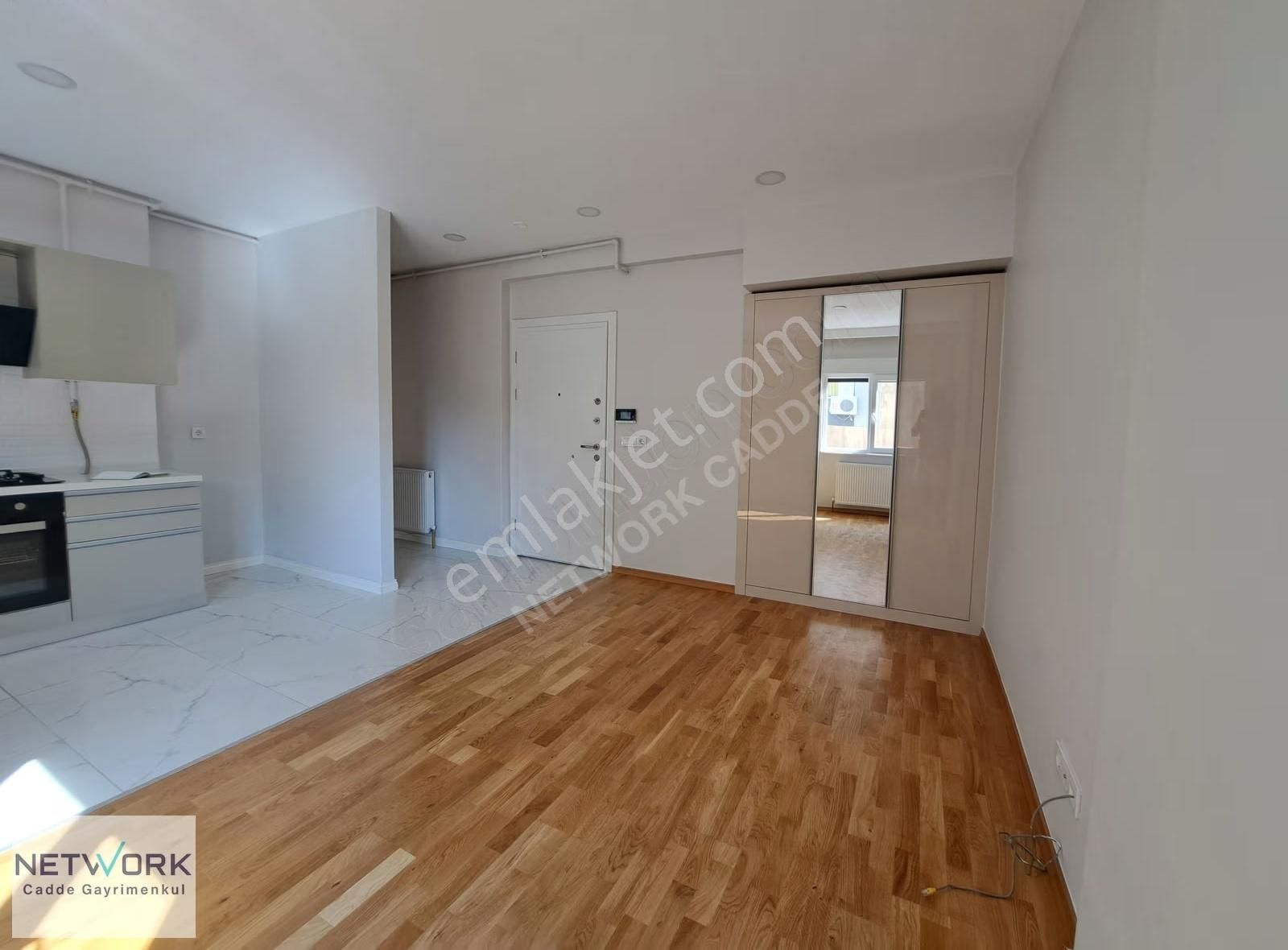 Caddebostan Sahil'de Yeni Binada Yüksek Kat 1+1 Daire - Görsel 22