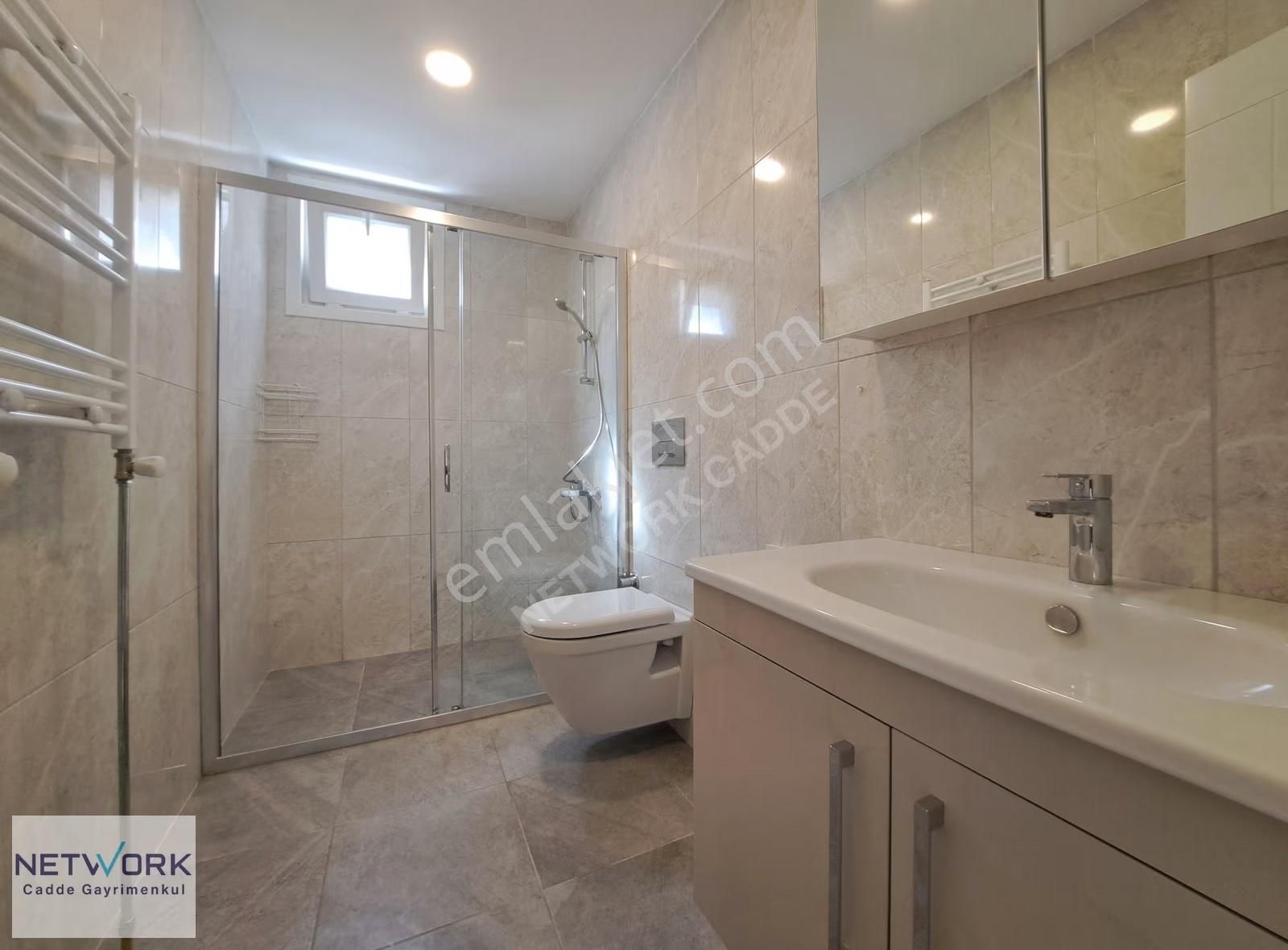 Caddebostan Sahil'de Yeni Binada Yüksek Kat 1+1 Daire - Görsel 23