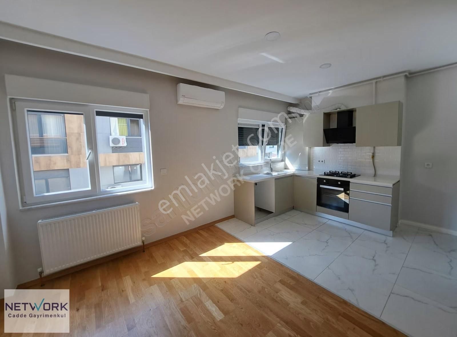 Caddebostan Sahil'de Yeni Binada Yüksek Kat 1+1 Daire - Görsel 25