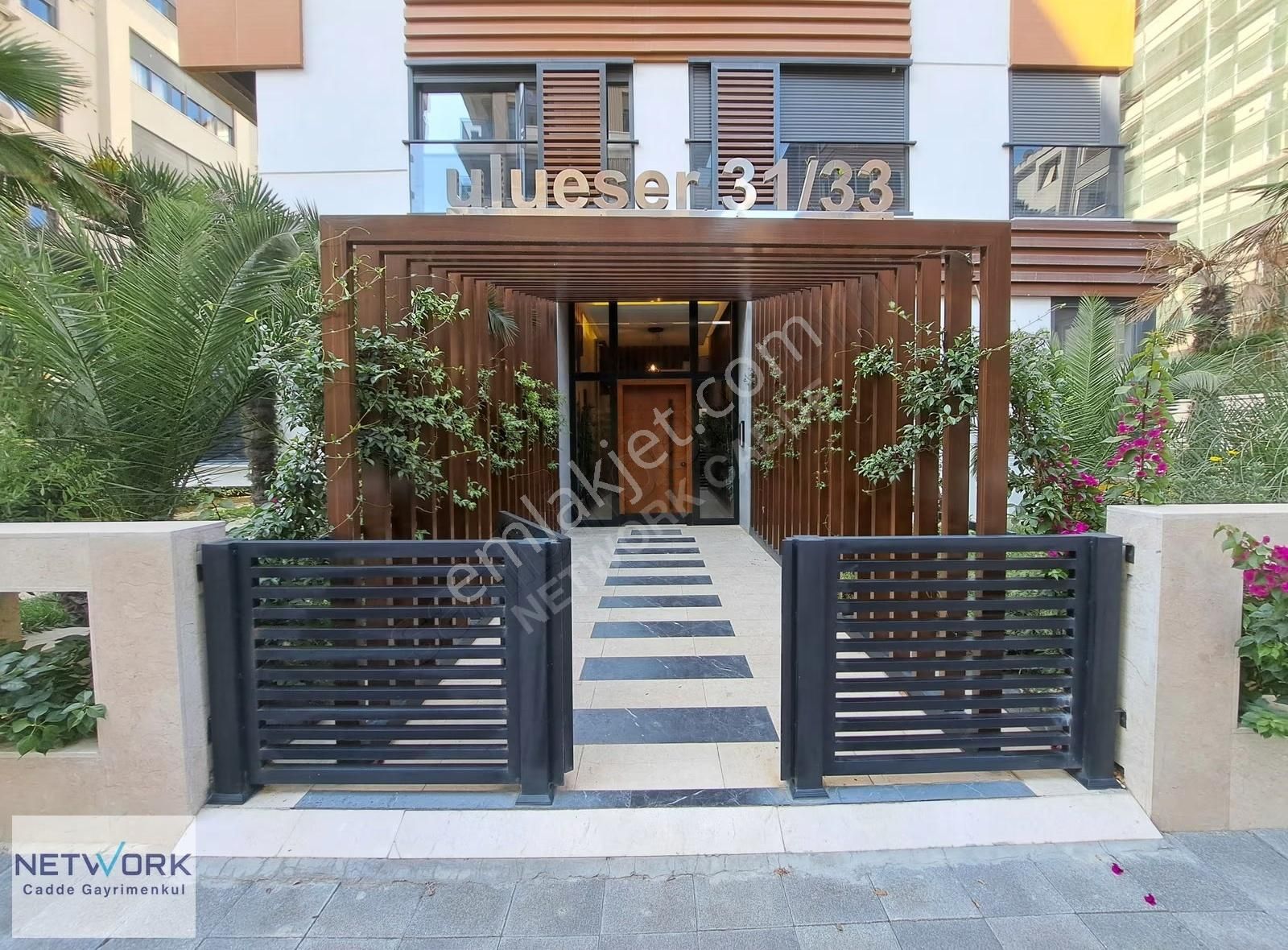 Caddebostan Sahil'de Yeni Binada Yüksek Kat 1+1 Daire - Görsel 32