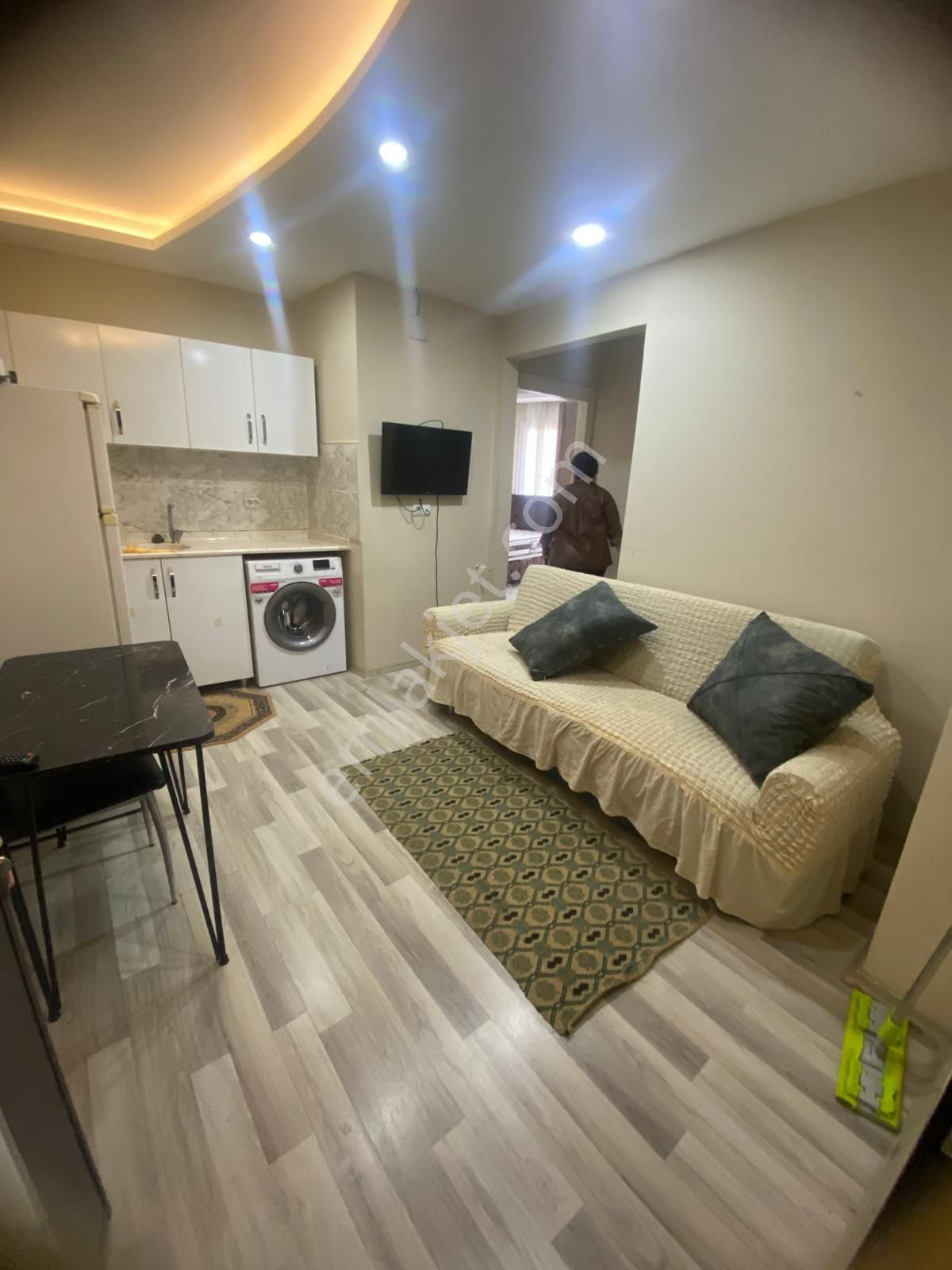 Adana Seyhan İller Bankası Cvr 1+1 Eşyalı Kiralık Apartman Dairesi - Görsel 3