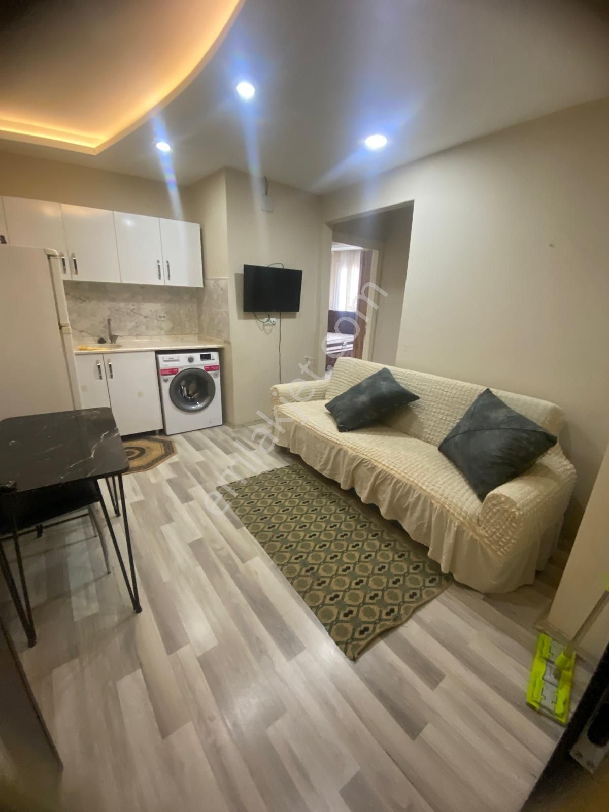 Adana Seyhan İller Bankası Cvr 1+1 Eşyalı Kiralık Apartman Dairesi - Görsel 4