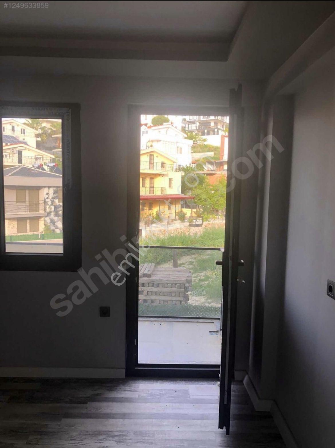 Karaova'da 2+1 Sıfır Geniş Bahçeli Satılık Villa - Görsel 9