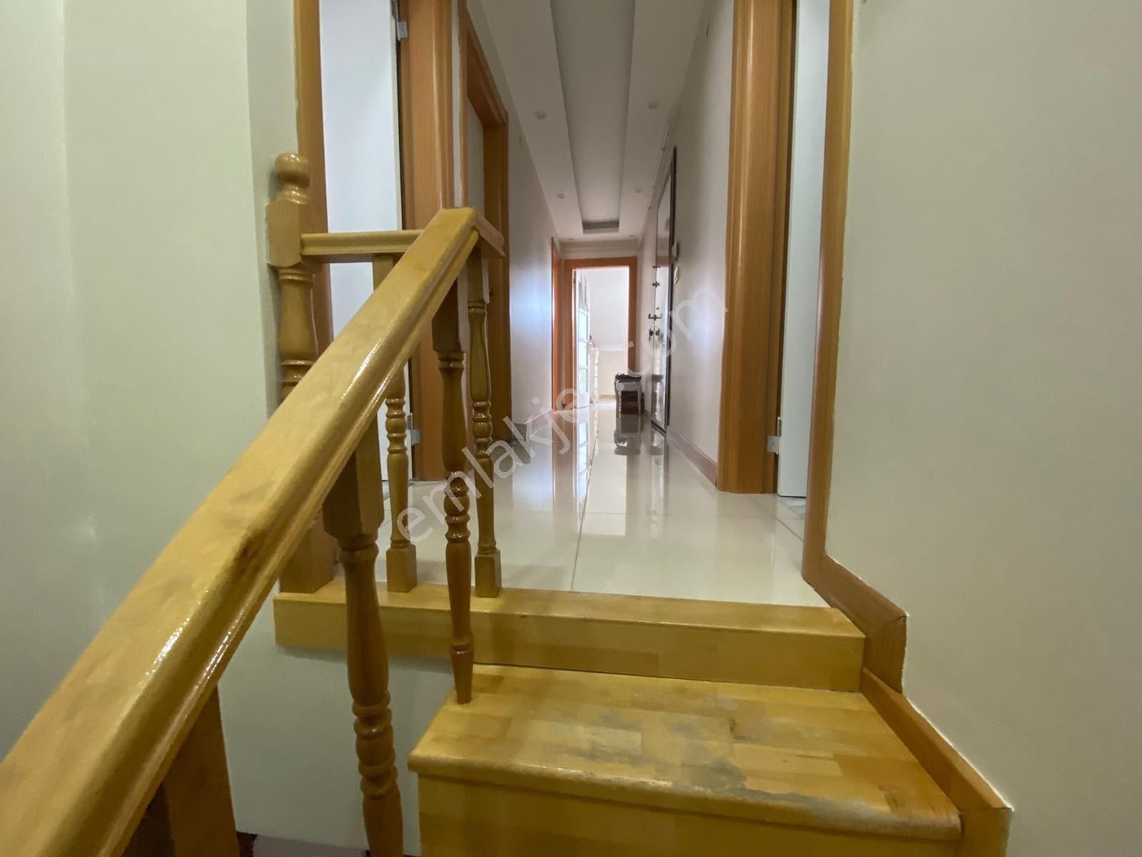 Bahçelievler Siyavuşpaşa Mahallesi 6+1 Geniş Kullanımlı Satılık - Görsel 14