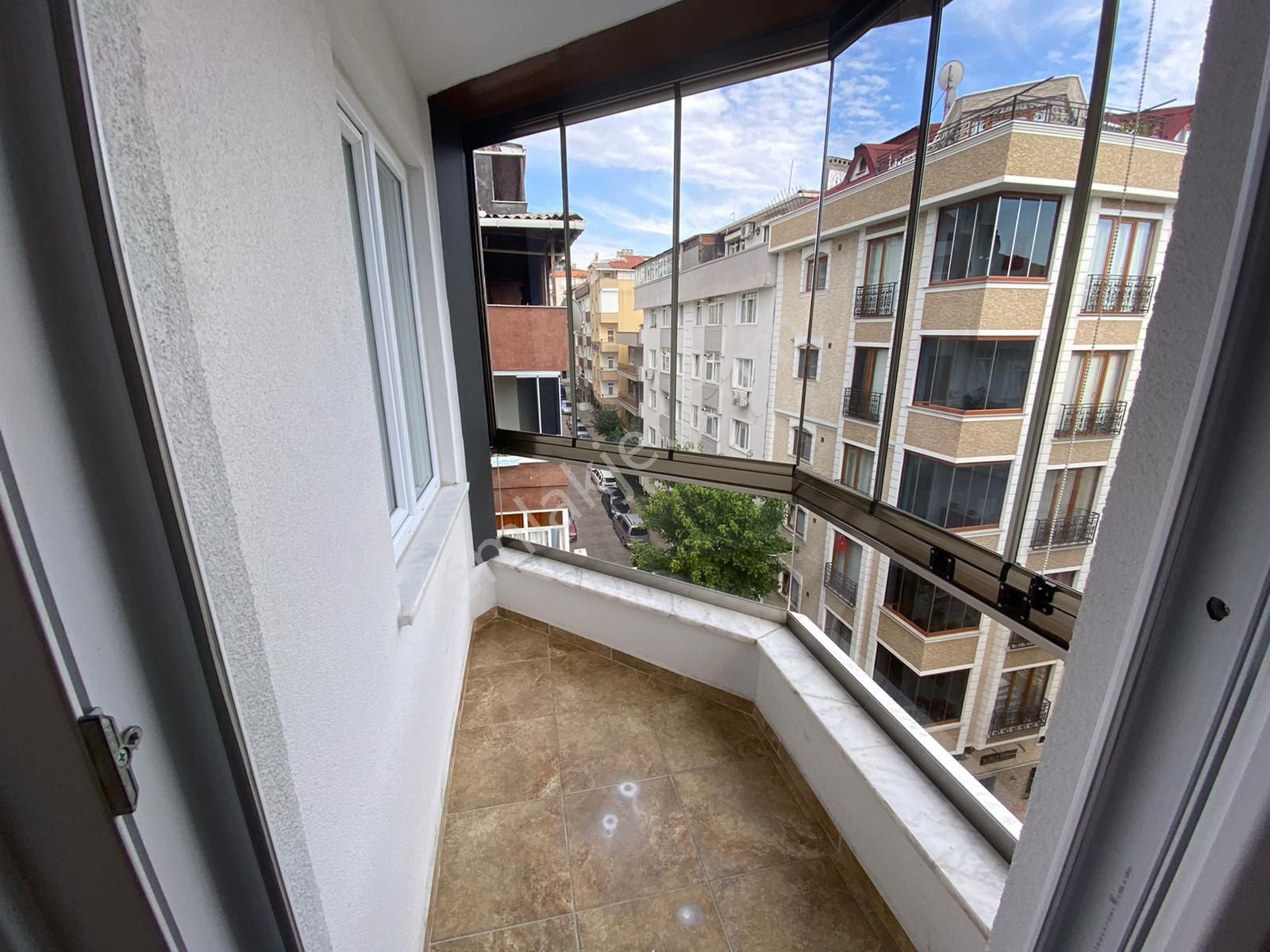 Bahçelievler Siyavuşpaşa Mahallesi 6+1 Geniş Kullanımlı Satılık - Görsel 9