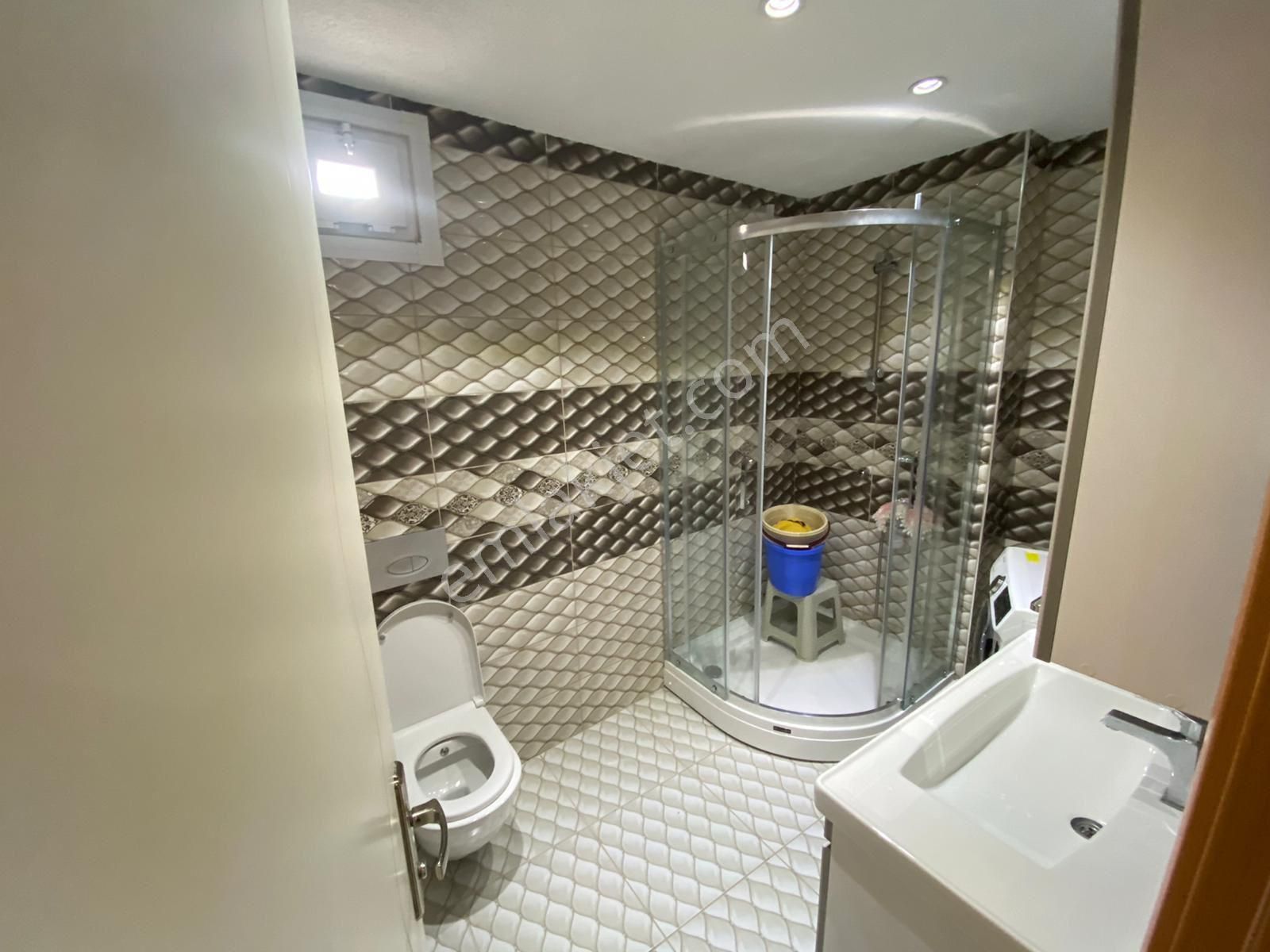 Bahçelievler Siyavuşpaşa Mahallesi 6+1 Geniş Kullanımlı Satılık - Görsel 18