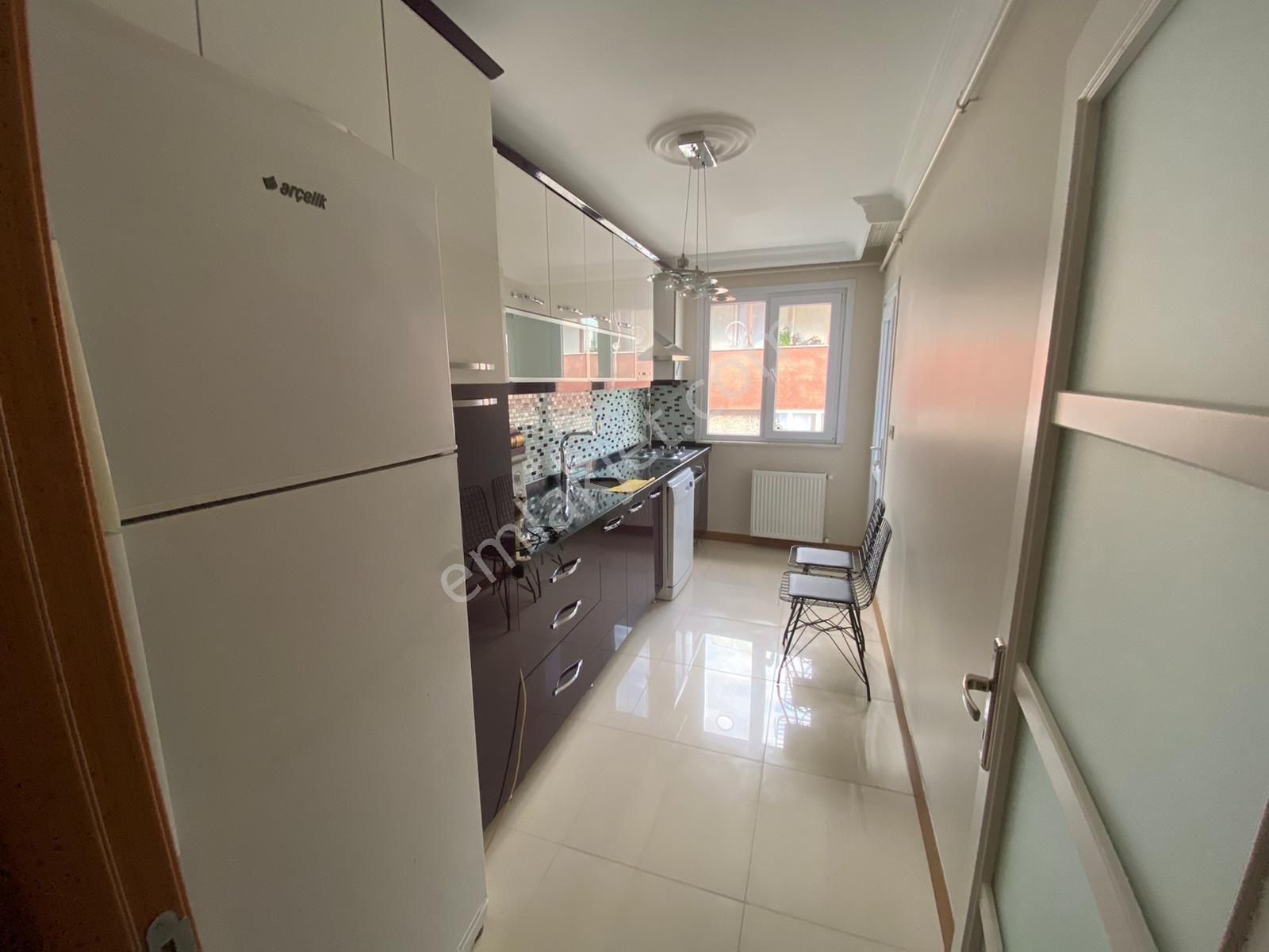 Bahçelievler Siyavuşpaşa Mahallesi 6+1 Geniş Kullanımlı Satılık - Görsel 11