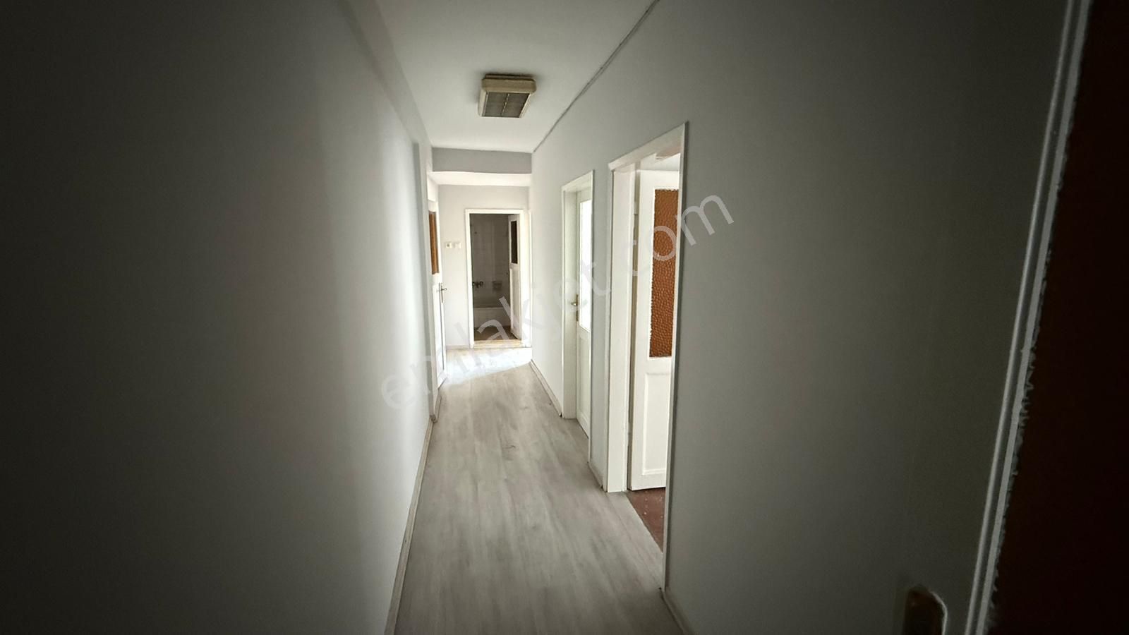 Cumhuriyet Caddesi'ne Cephe Geniş Kullanım Alanlı Ofis Fırsatı! - Görsel 7