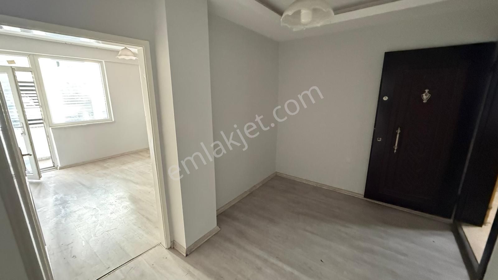 Cumhuriyet Caddesi'ne Cephe Geniş Kullanım Alanlı Ofis Fırsatı! - Görsel 3