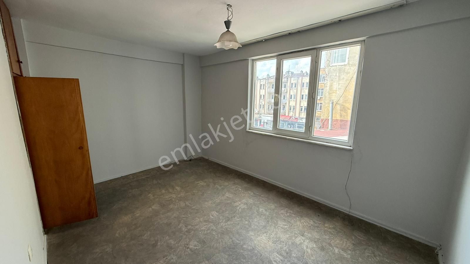 Cumhuriyet Caddesi'ne Cephe Geniş Kullanım Alanlı Ofis Fırsatı! - Görsel 6