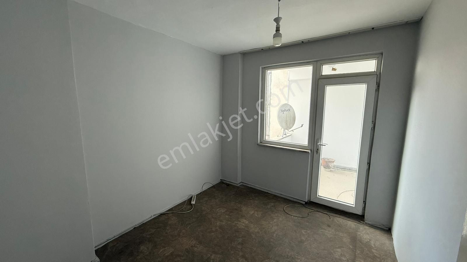 Cumhuriyet Caddesi'ne Cephe Geniş Kullanım Alanlı Ofis Fırsatı! - Görsel 8