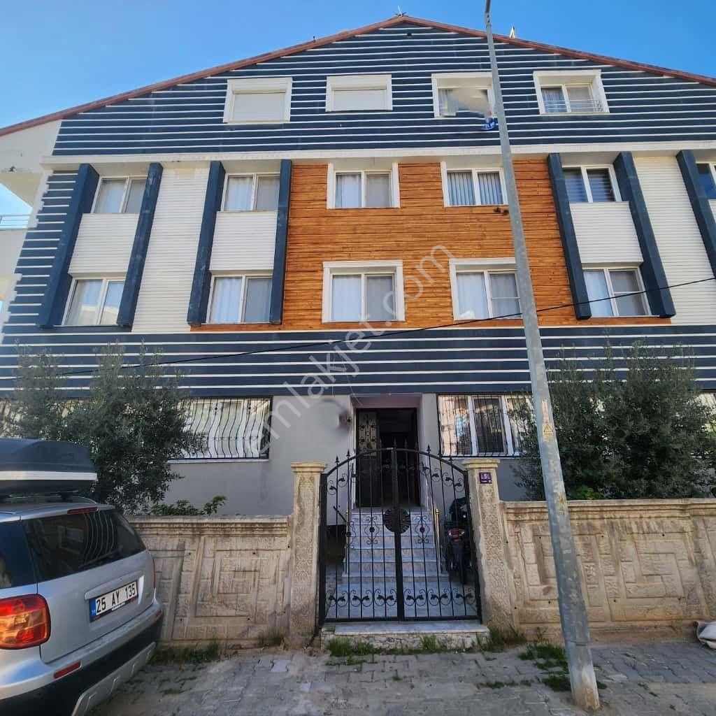 Didim Efeler Mahallesinde Liman Yoluna Çok Yakın Geniş Ve Kullanışlı Daiere