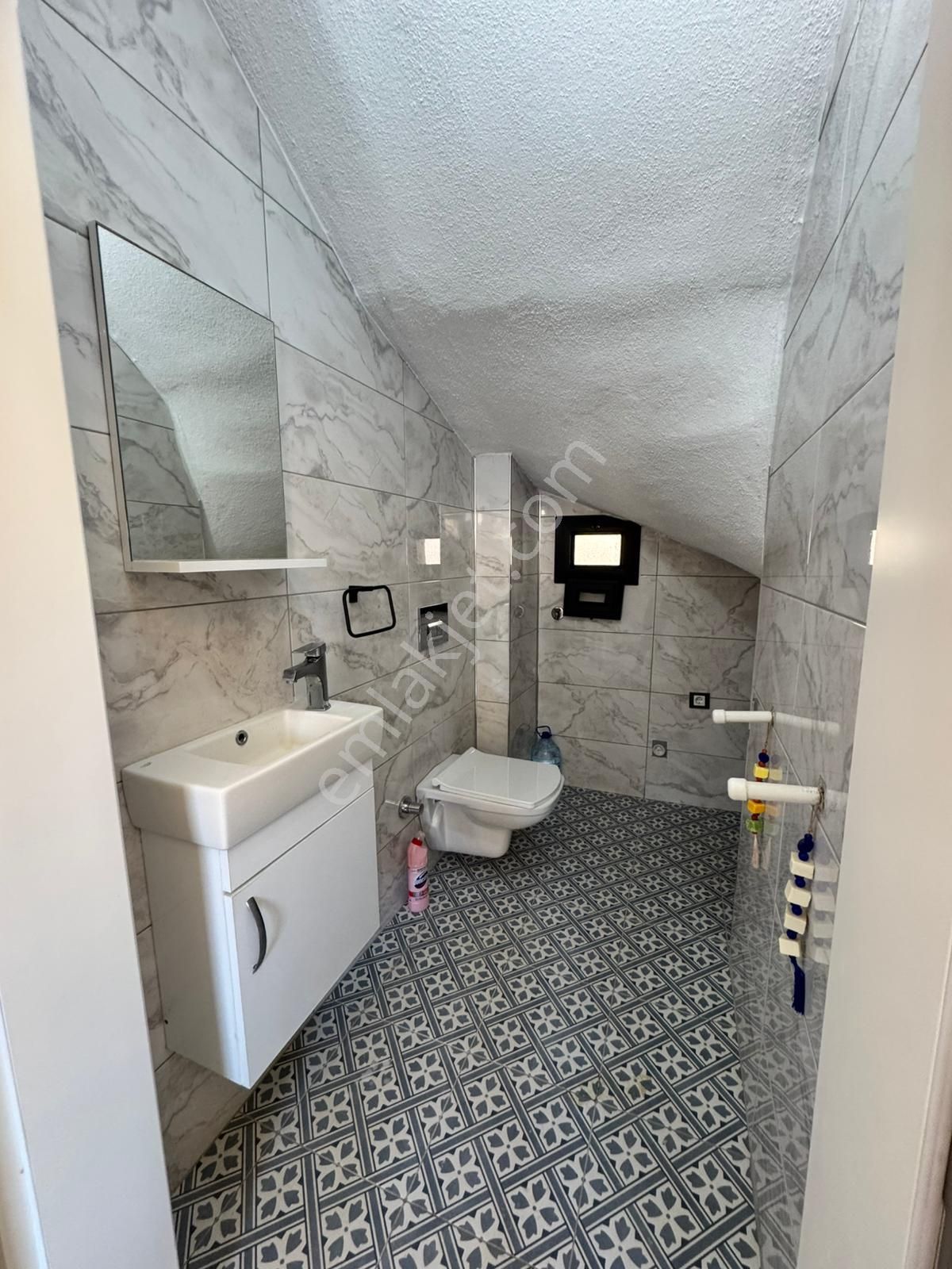 Didim Hisar Mah. 200 M2 Arsa Kullanımında 3+1 Ayrı Mutfaklı Ful Eşyalı Havuzlu Villamız Satışdadır - Görsel 15