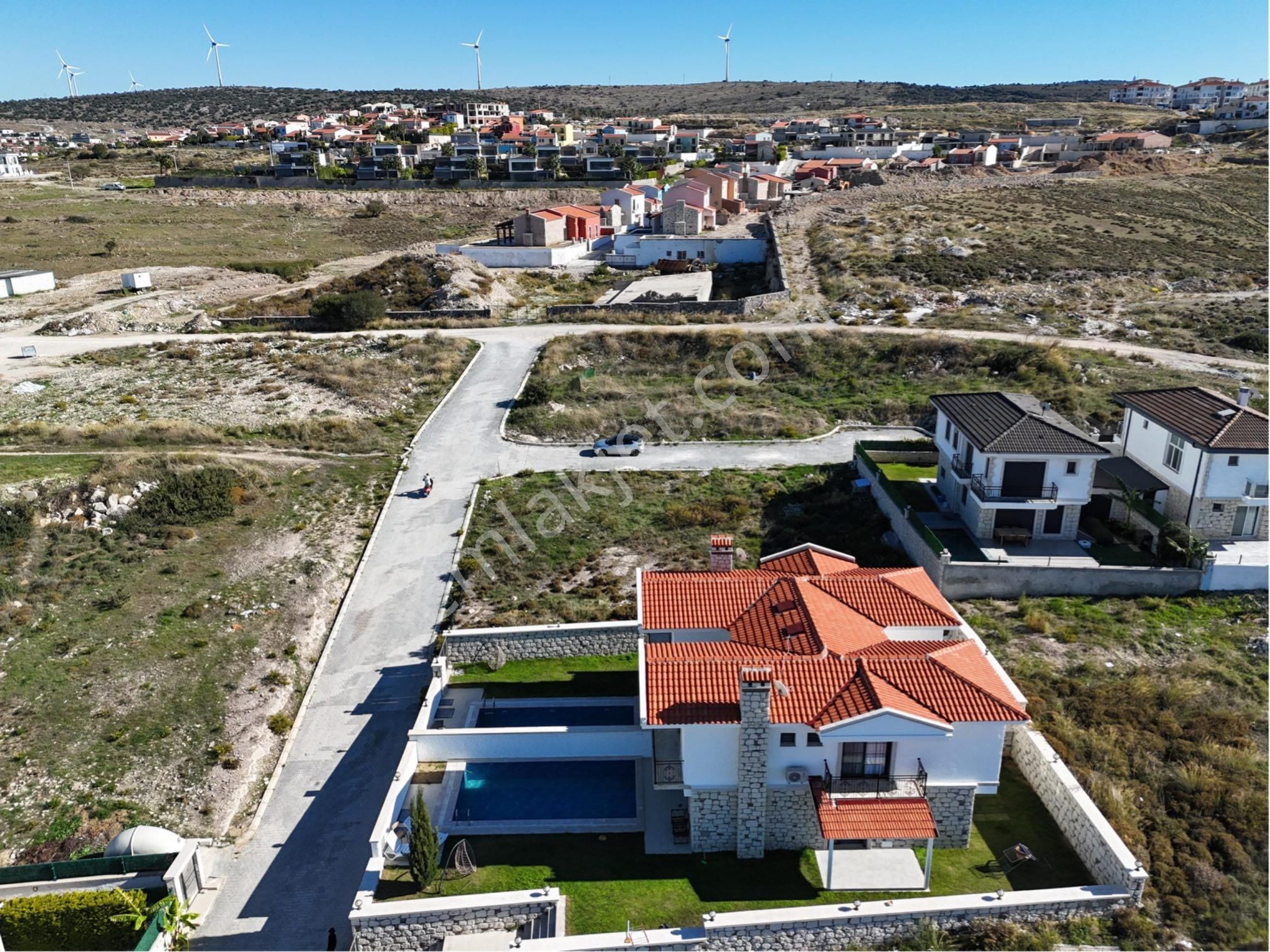 Çeşme’de Köşe Konumlu Emsalsiz Arsa - Görsel 13