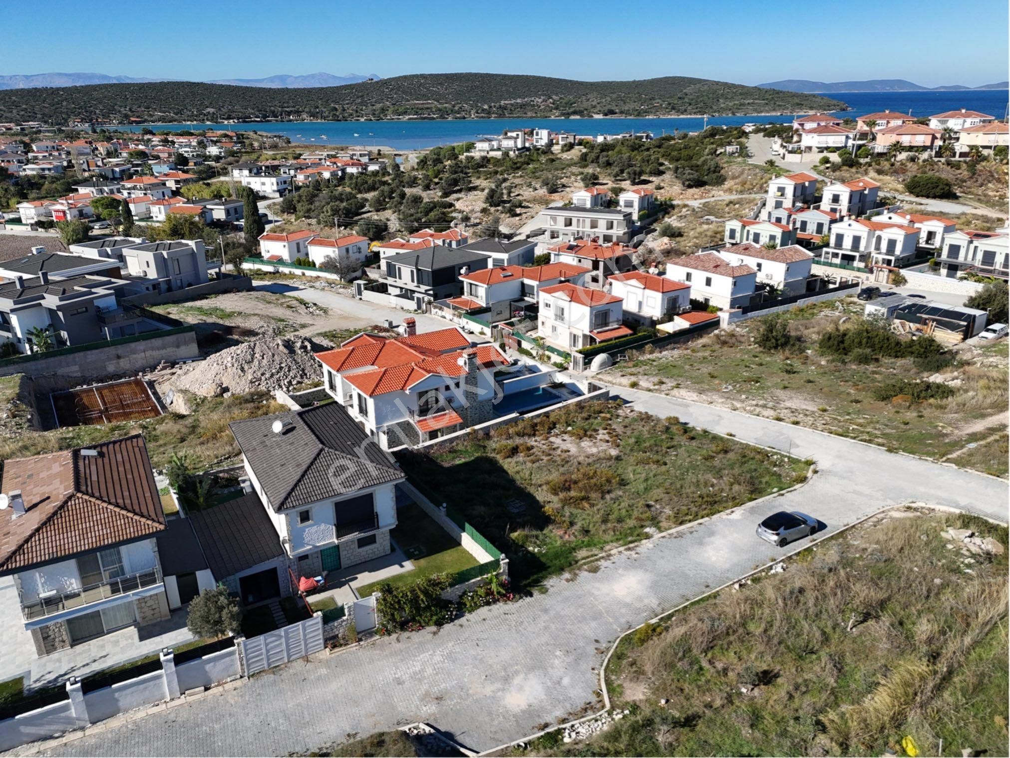 Çeşme’de Köşe Konumlu Emsalsiz Arsa - Görsel 7