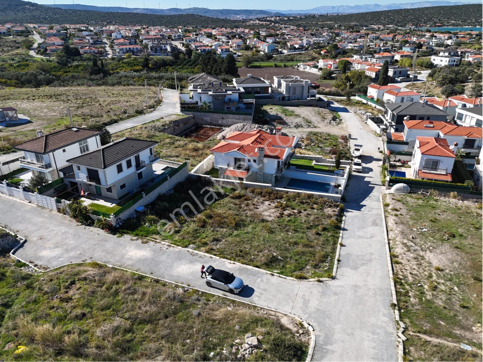 Çeşme’de Köşe Konumlu Emsalsiz Arsa - Görsel 8