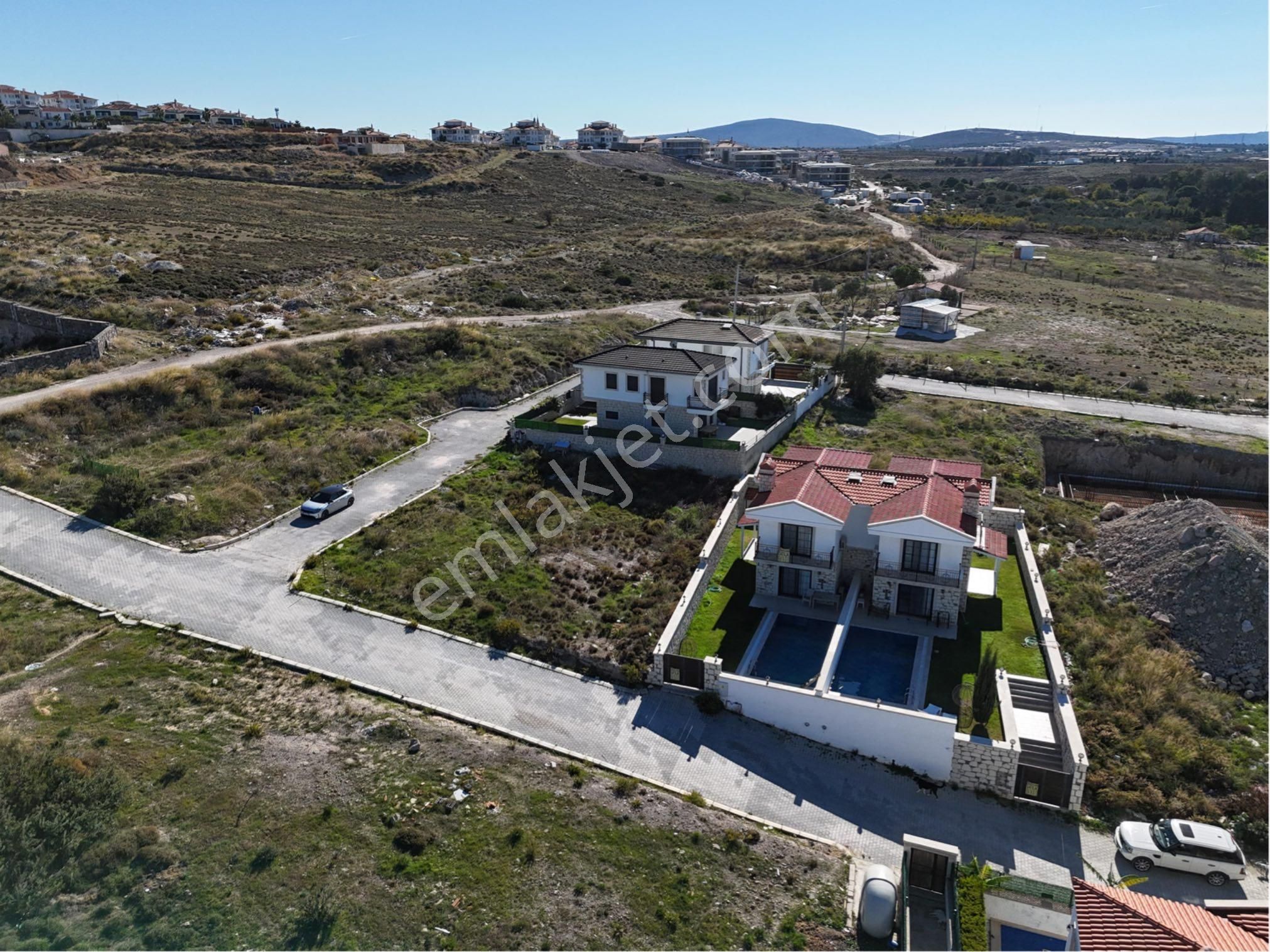 Çeşme’de Köşe Konumlu Emsalsiz Arsa - Görsel 15