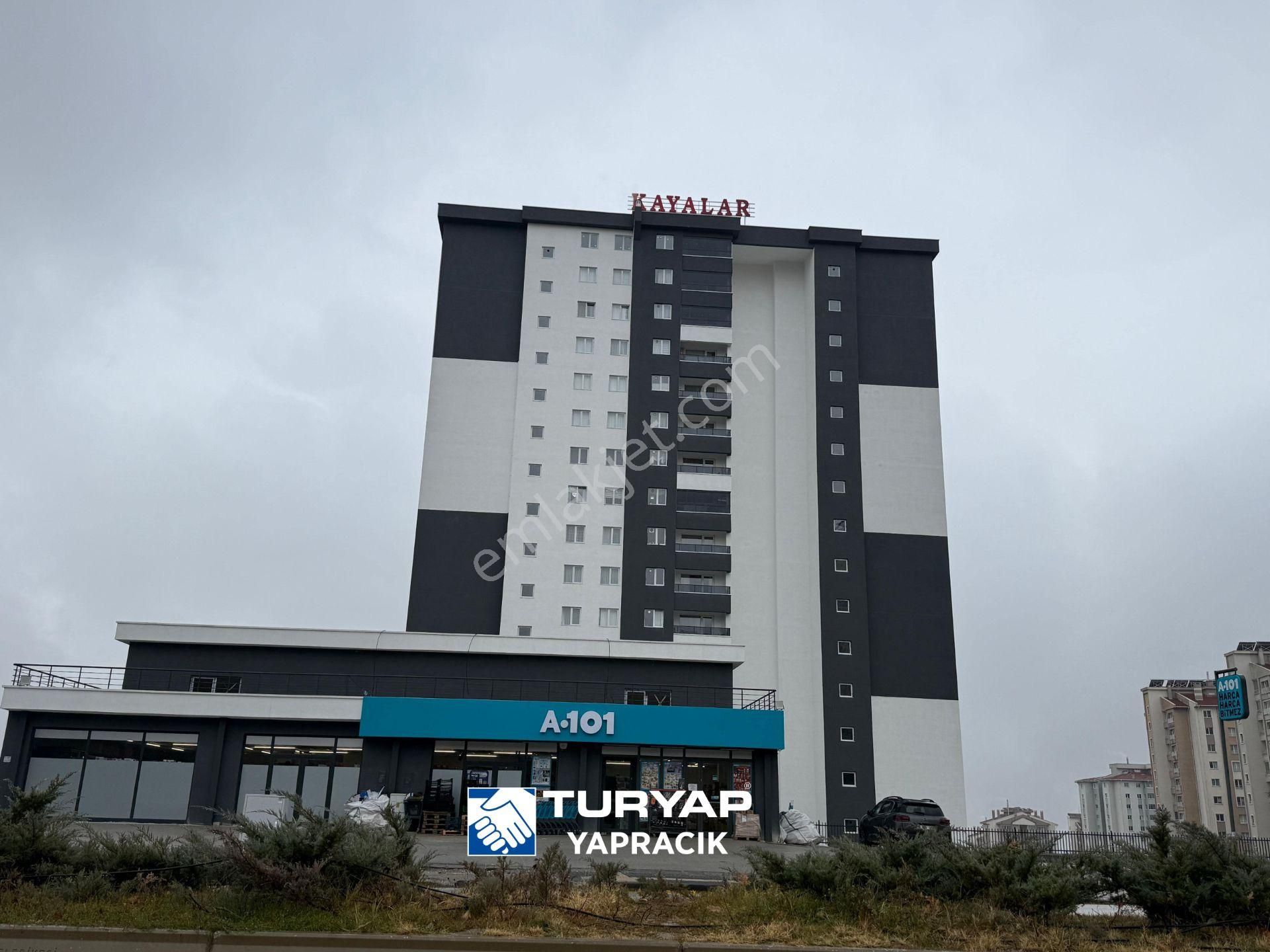 Turyap Yapracık 'tan Kayalar Kule'de Acil Satılık 2+1 Daire