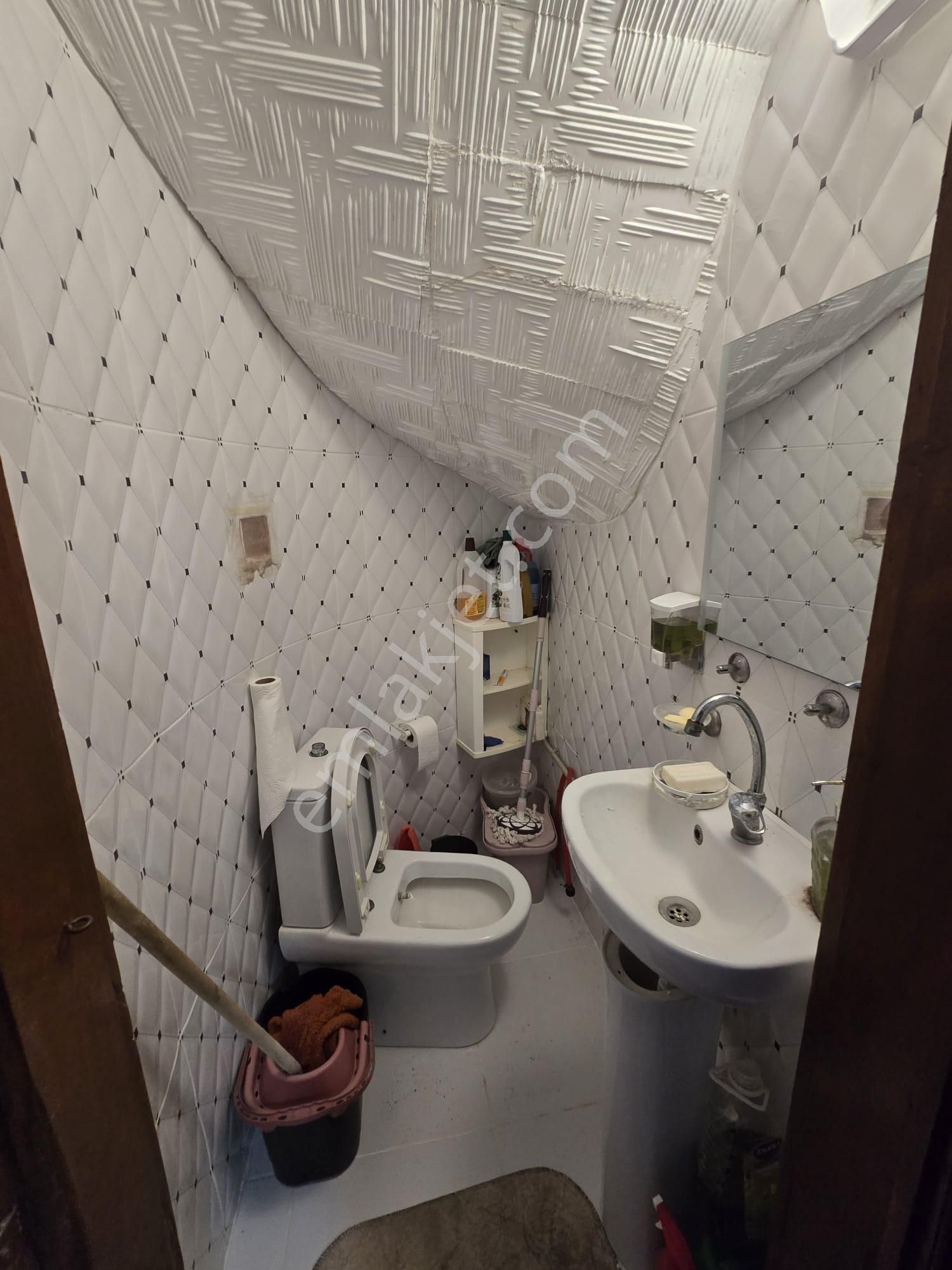 Satılık 3+1 Teraslı Villa Kendine Ait Bahçeli Denize 1100 M - Görsel 12